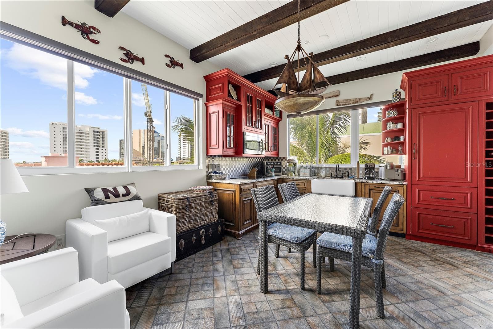 4th floor full kitchen + Bonus space with city views! - 235 COCOANUT AVE #101A, SARASOTA