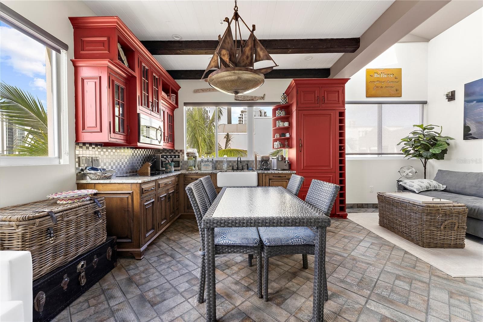 4th floor full kitchen + Bonus space with city views! - 235 COCOANUT AVE #101A, SARASOTA