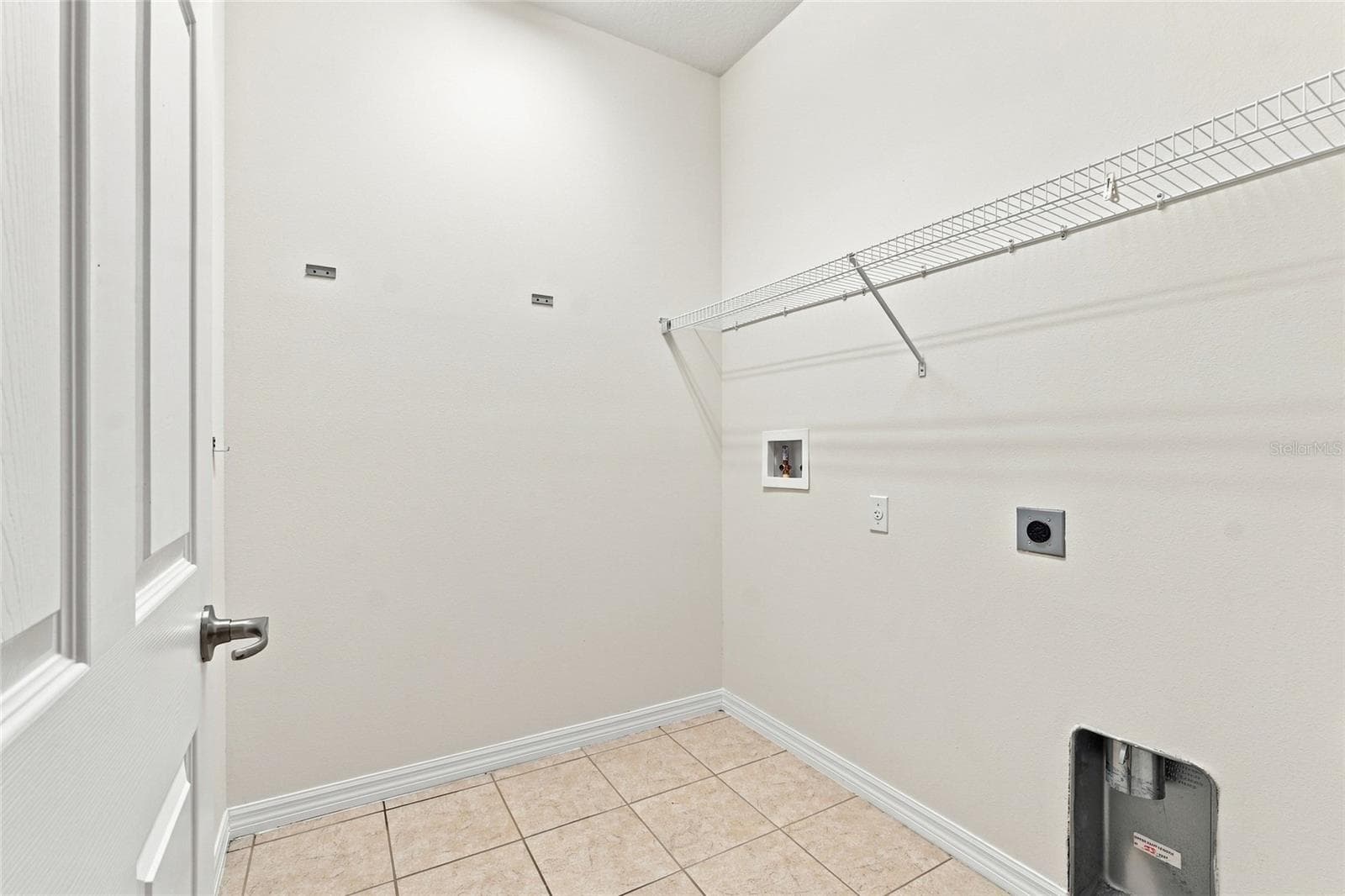 Dedicated interior laundry room - 13613 ERIDANUS DR, ORLANDO