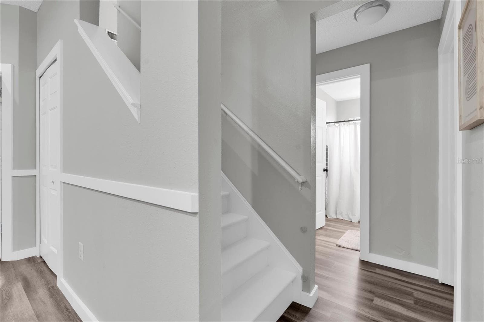 STAIRS - 1913 TILDEN PL, TRINITY