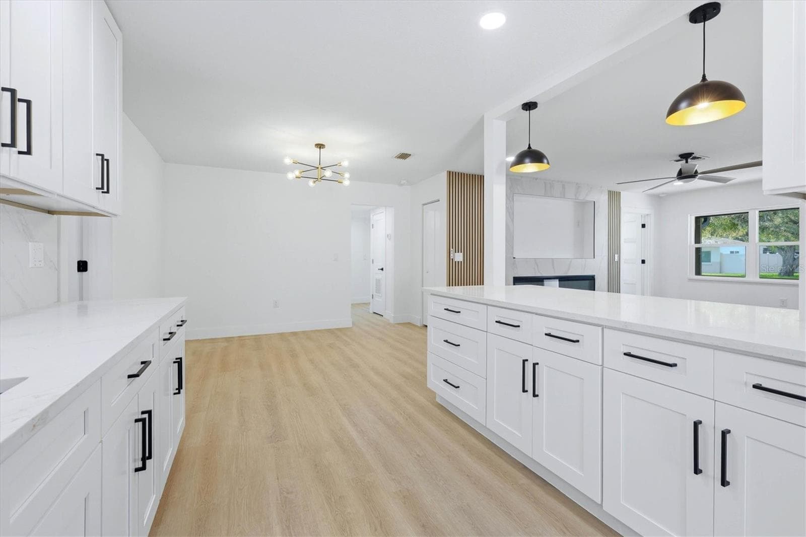 Single Family Residence at 4420 W BAY COURT AVE, TAMPA, photo 13 of 29