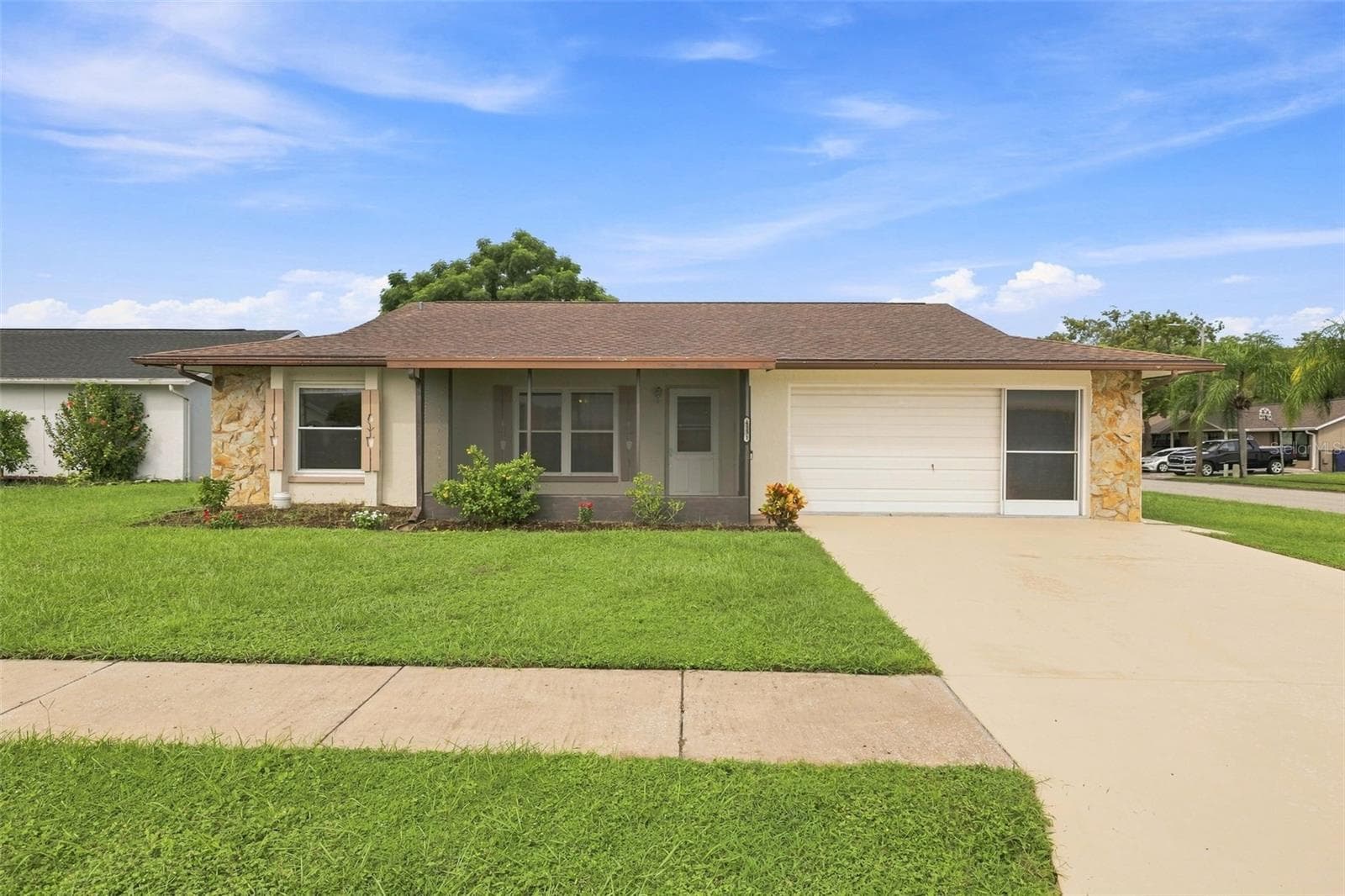 Front exterior - 4331 SWALLOWTAIL DR, NEW PORT RICHEY