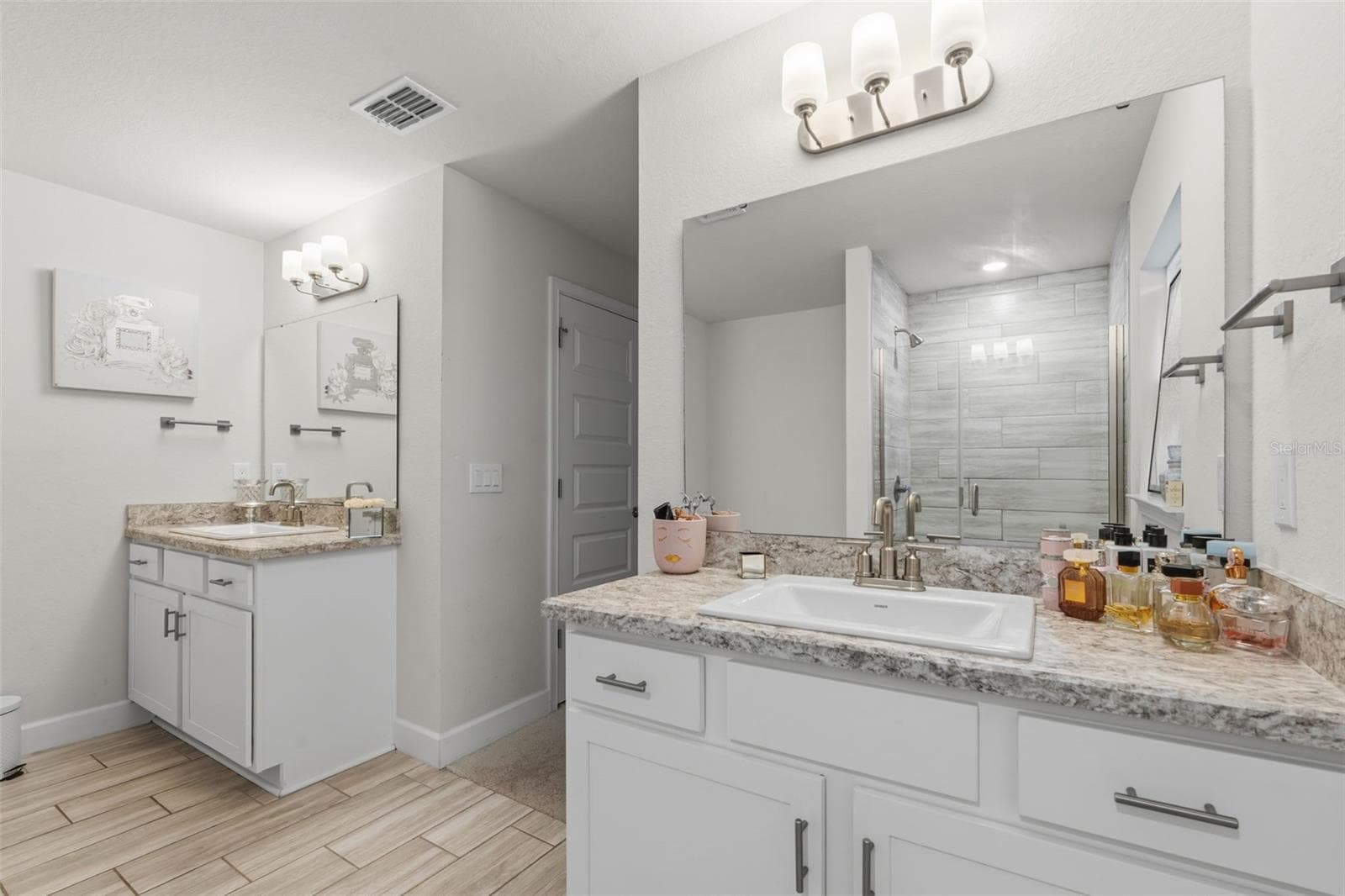 Single Family Residence at 5479 KNIGHTS LANDING DR., LAKELAND, photo 12 of 36