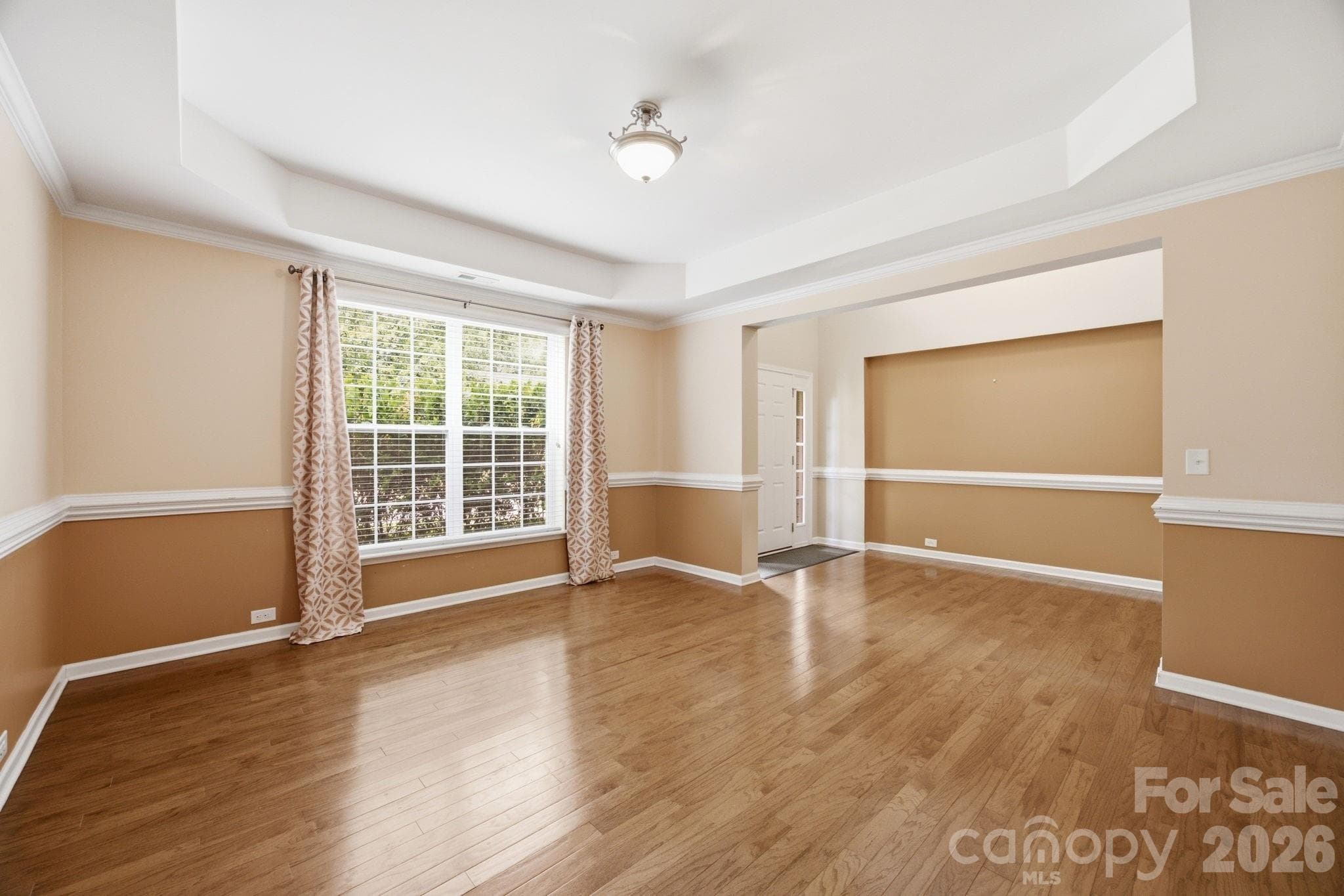 Single Family Residence at 14711 Brannock Hills Drive, Charlotte, photo 6 of 34