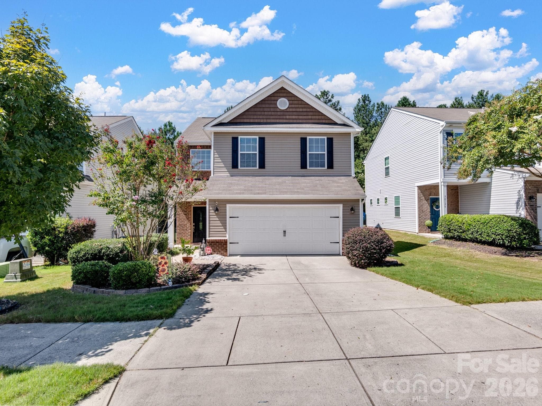 Single Family Residence at 78130 Rillstone Drive, Lancaster, photo 2 of 41