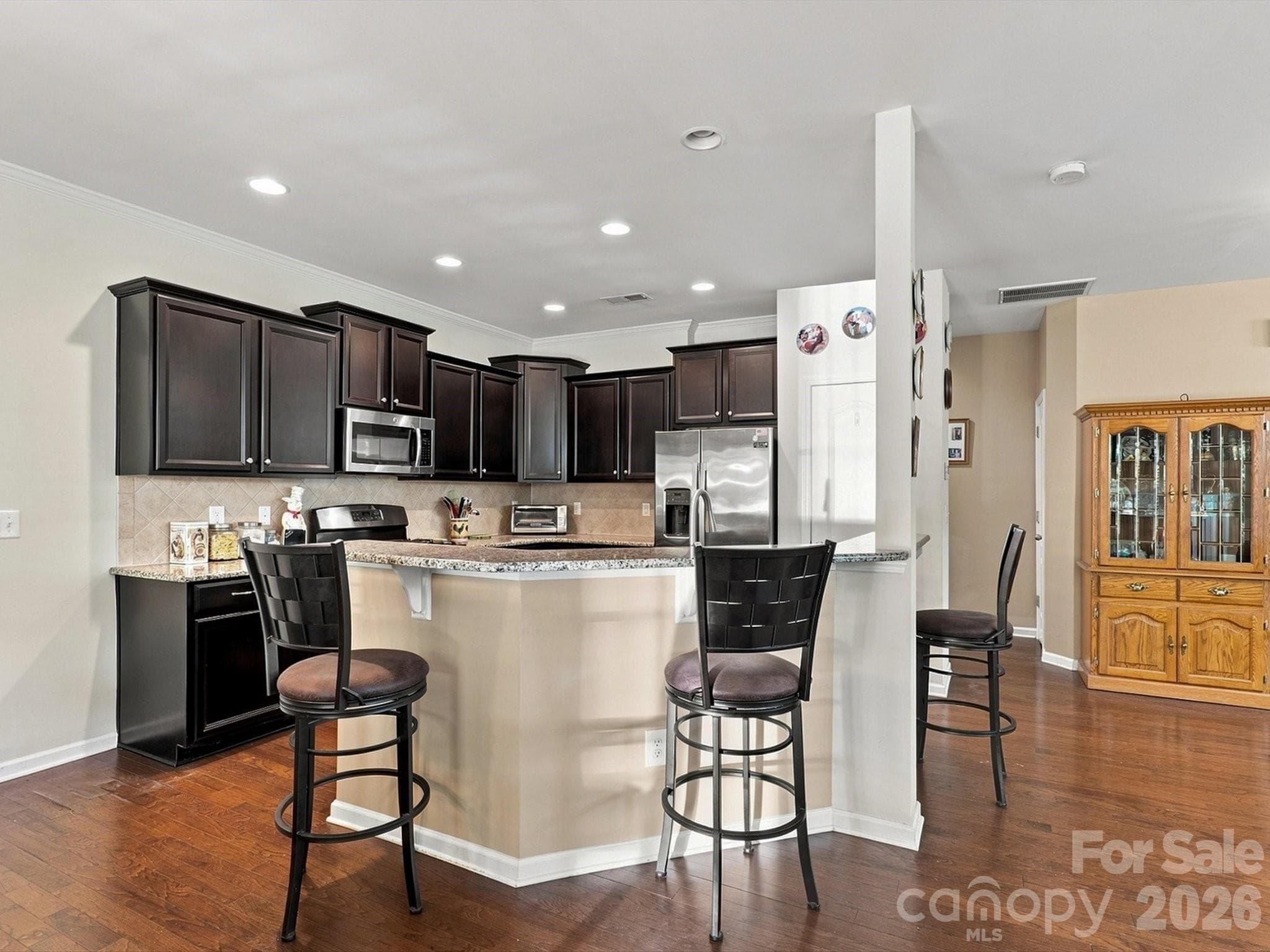 Single Family Residence at 78130 Rillstone Drive, Lancaster, photo 11 of 41