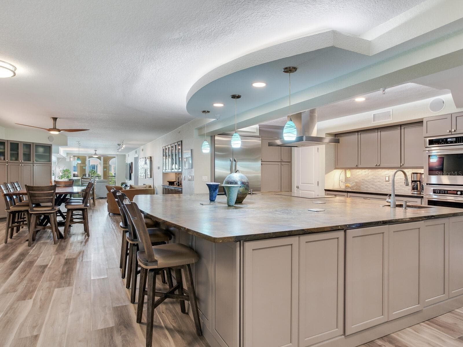 Executive Chef Kitchen - 5353 GULF BLVD #B202, ST PETE BEACH