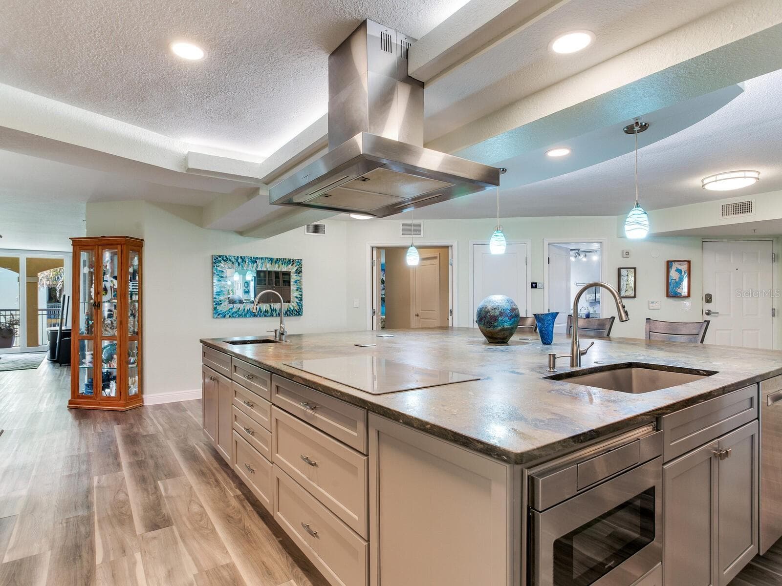 Executive Chef Kitchen - 5353 GULF BLVD #B202, ST PETE BEACH