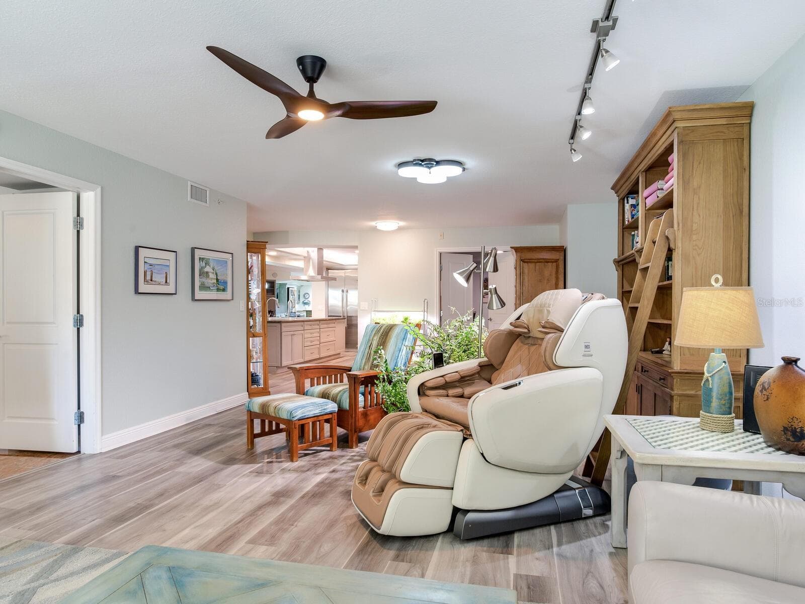 Waterfront Living Rm - 5353 GULF BLVD #B202, ST PETE BEACH