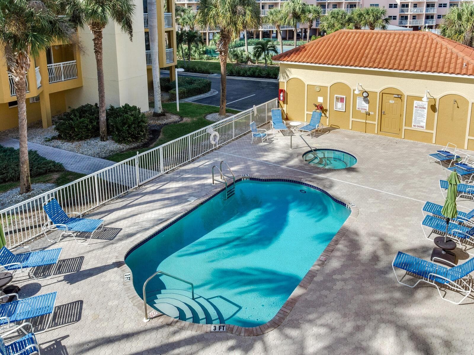 Pool with spa and fitness center - 5353 GULF BLVD #B202, ST PETE BEACH