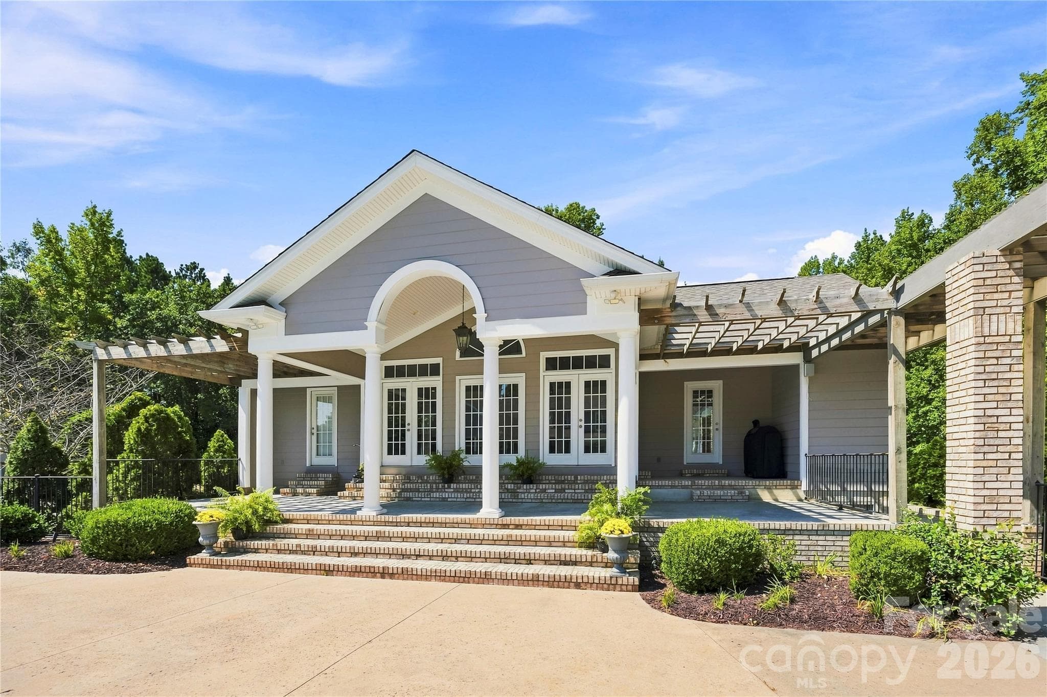 Pool house - 393 Youngs Bend Road, Kershaw