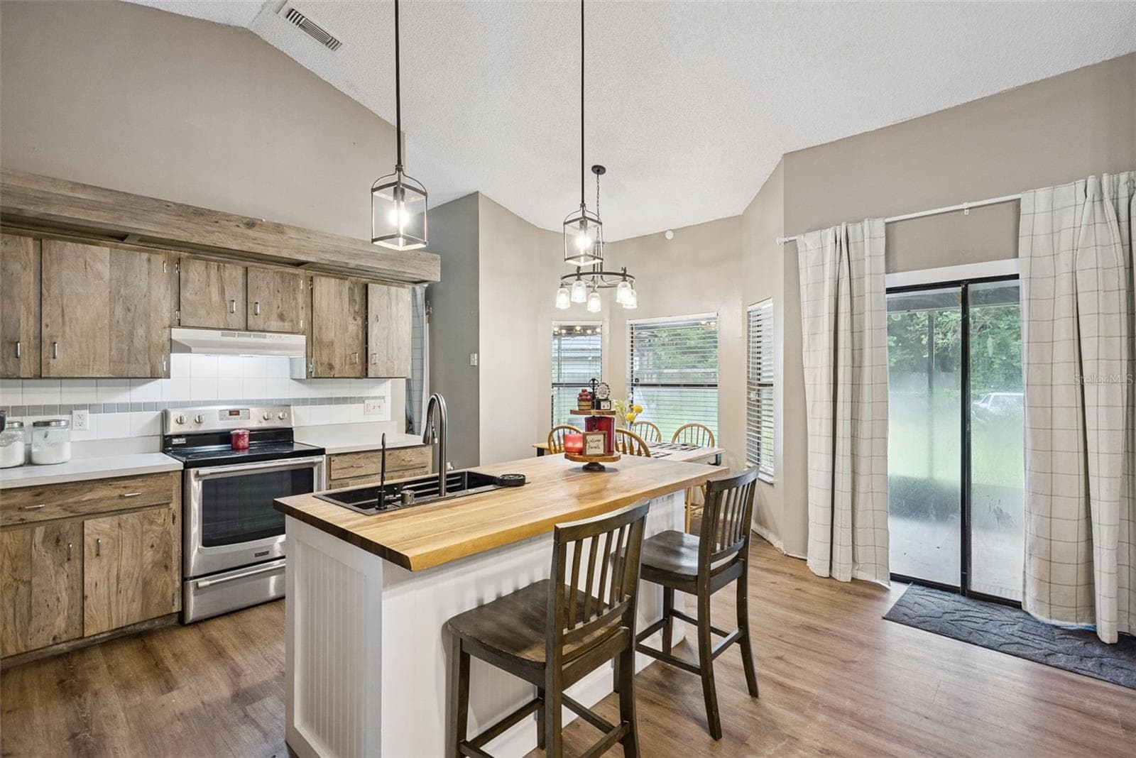 Single Family Residence at 2590 HAULOVER BLVD, DELTONA, photo 17 of 36
