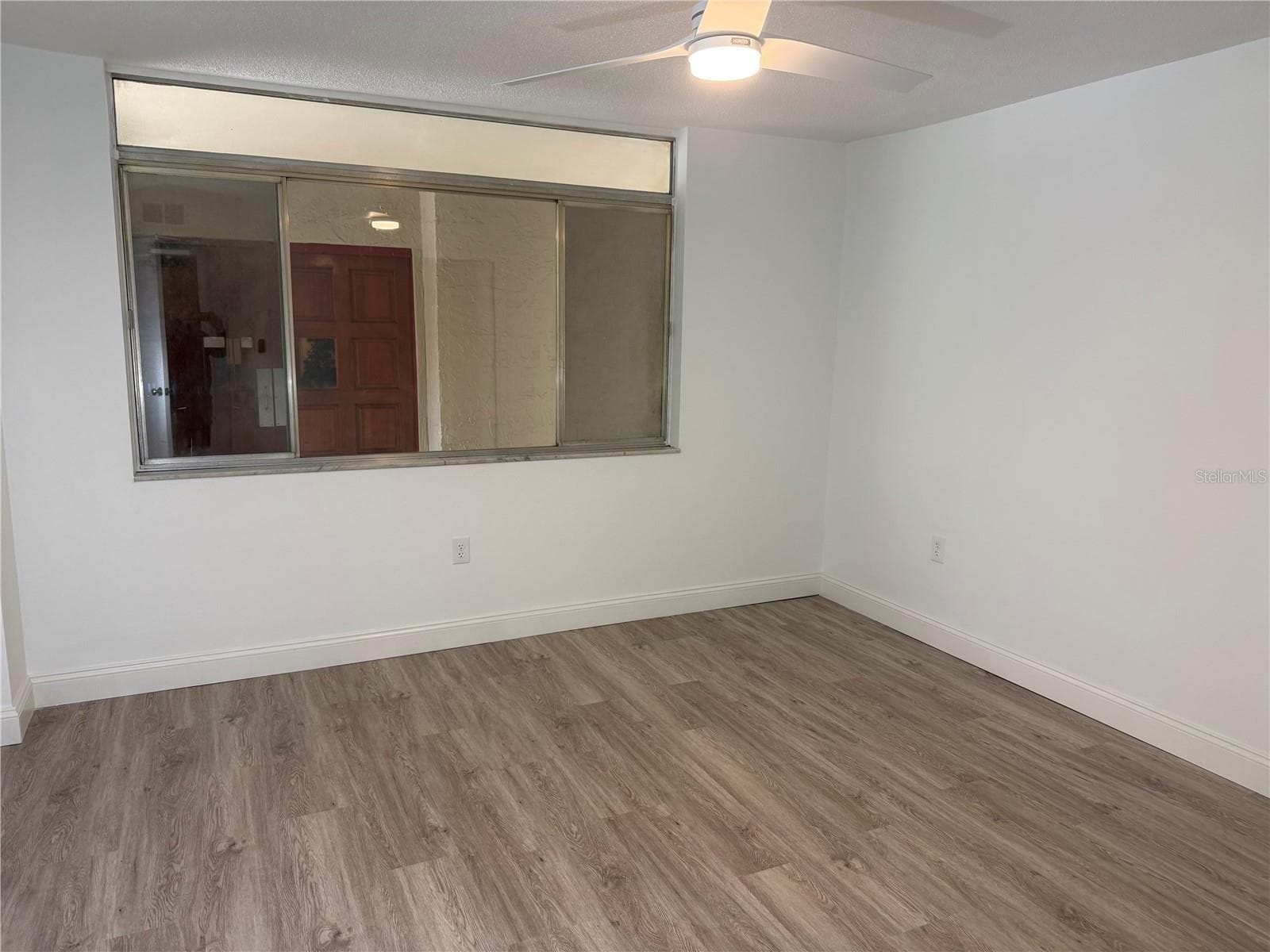 Bedroom with Previous/Old Windows - 1012 PEARCE DR #111, CLEARWATER
