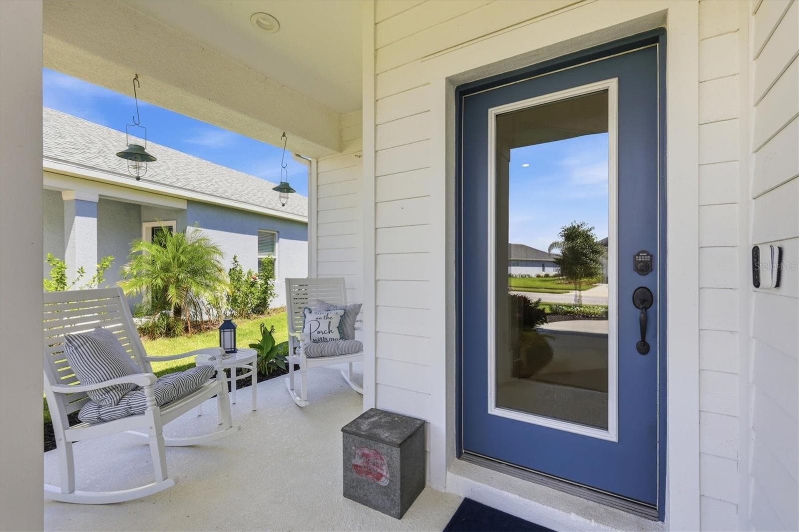 Glass 8' Front Entry Door - 10528 CROOKED CREEK CT, PARRISH