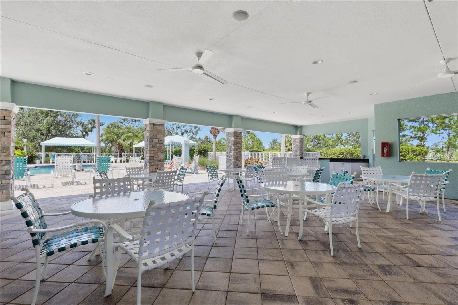 Picnic Area Beside Pool - 10528 CROOKED CREEK CT, PARRISH