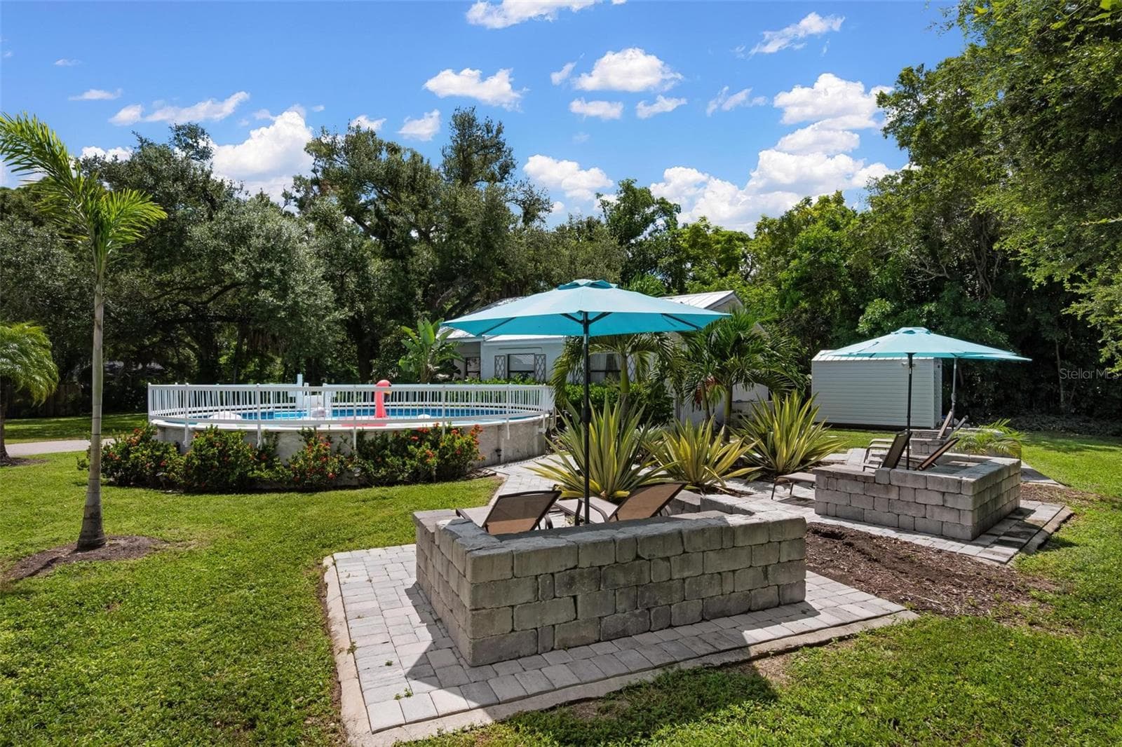 Shared Pool Area - 3476 WINTON AVE, SARASOTA