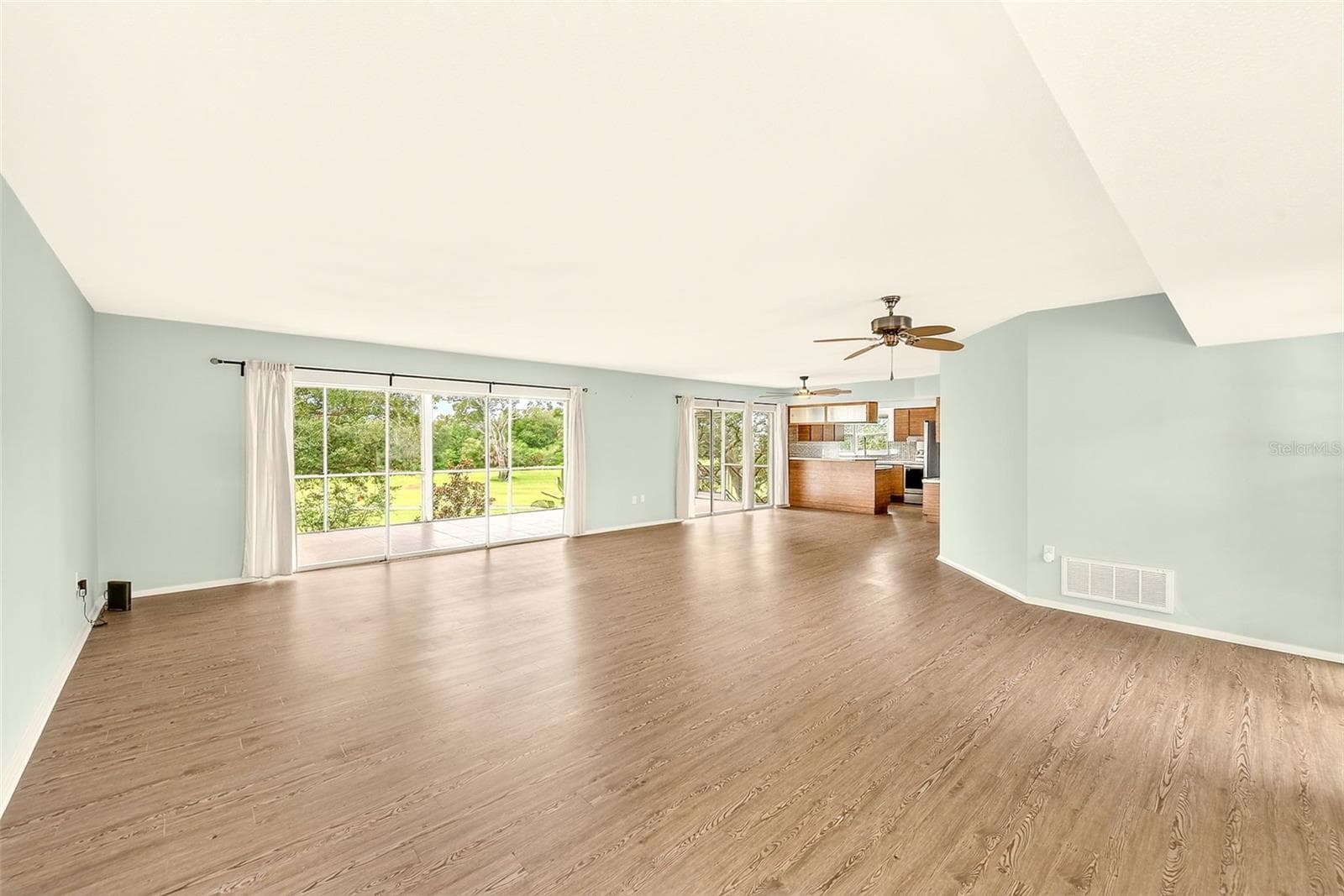 Condominium at 25 COUNTRY CLUB DR, LARGO, photo 5 of 44