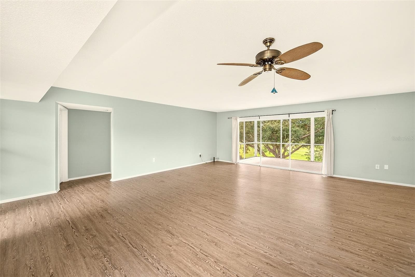 Condominium at 25 COUNTRY CLUB DR, LARGO, photo 9 of 44