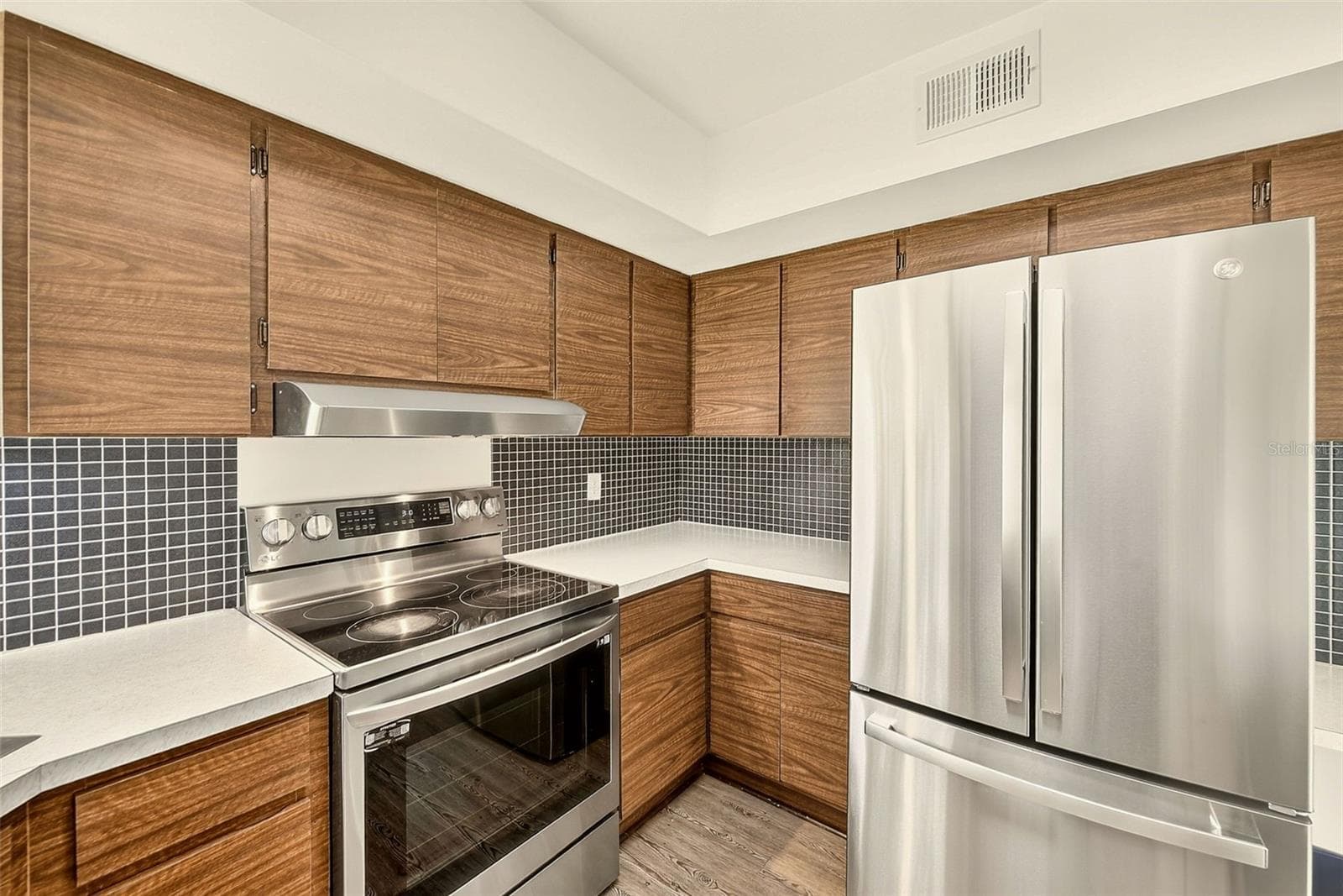 Condominium at 25 COUNTRY CLUB DR, LARGO, photo 13 of 44