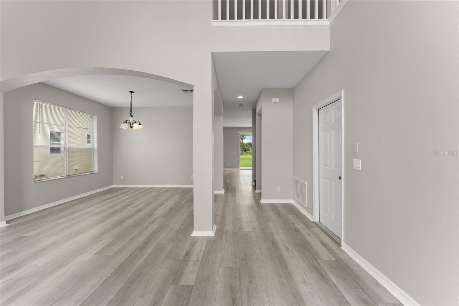 Single Family Residence at 33411 TERRAGONA DR, SORRENTO, photo 4 of 57
