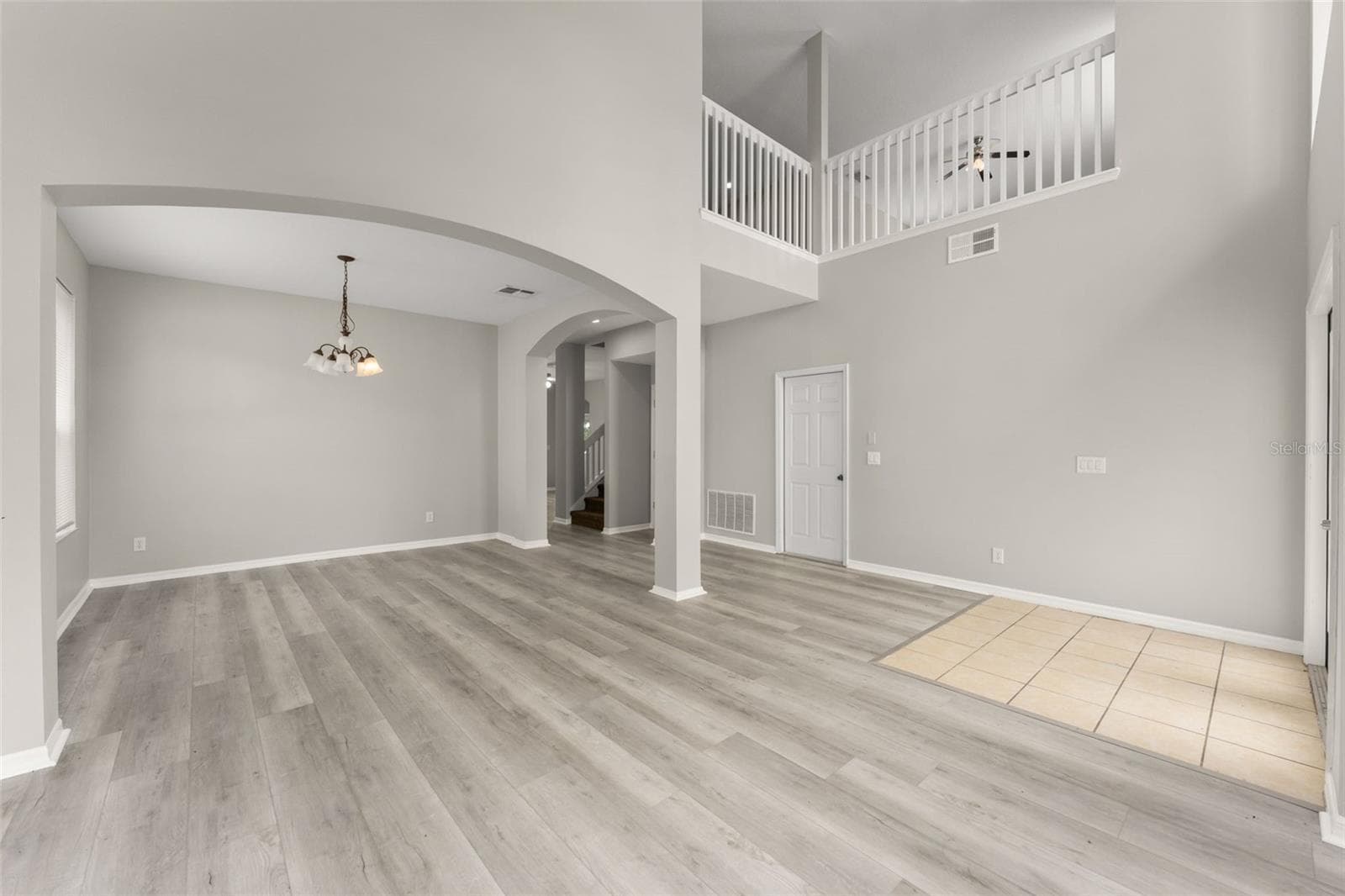 Single Family Residence at 33411 TERRAGONA DR, SORRENTO, photo 7 of 57