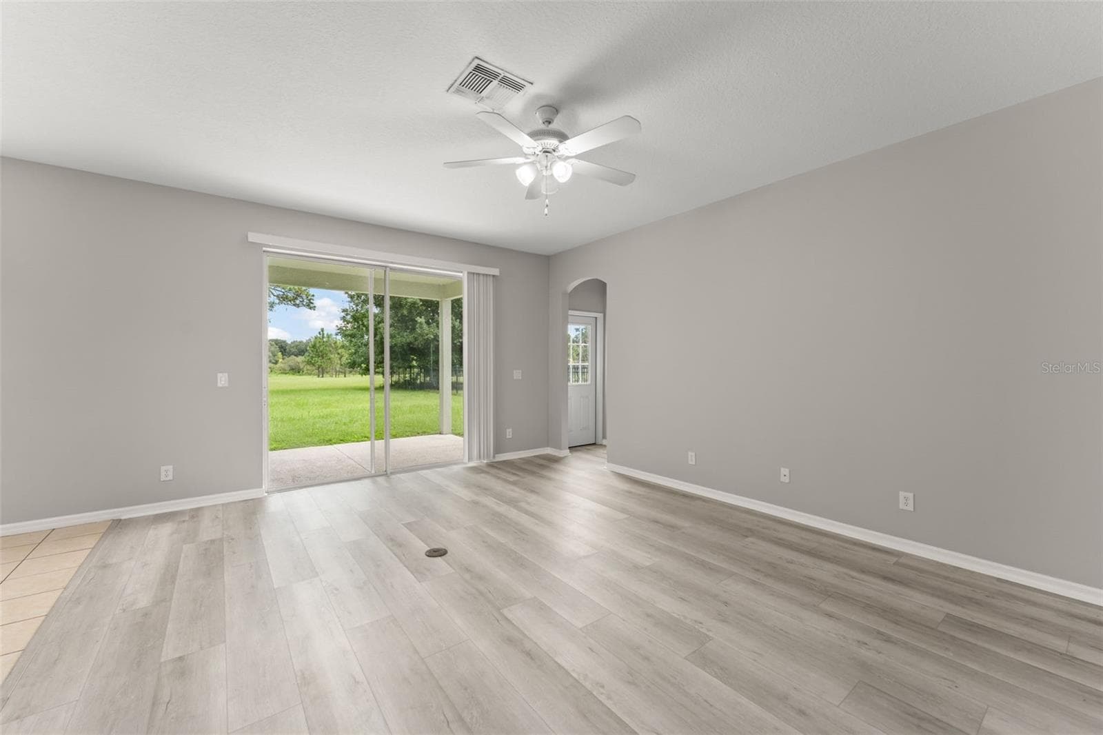 Single Family Residence at 33411 TERRAGONA DR, SORRENTO, photo 12 of 57