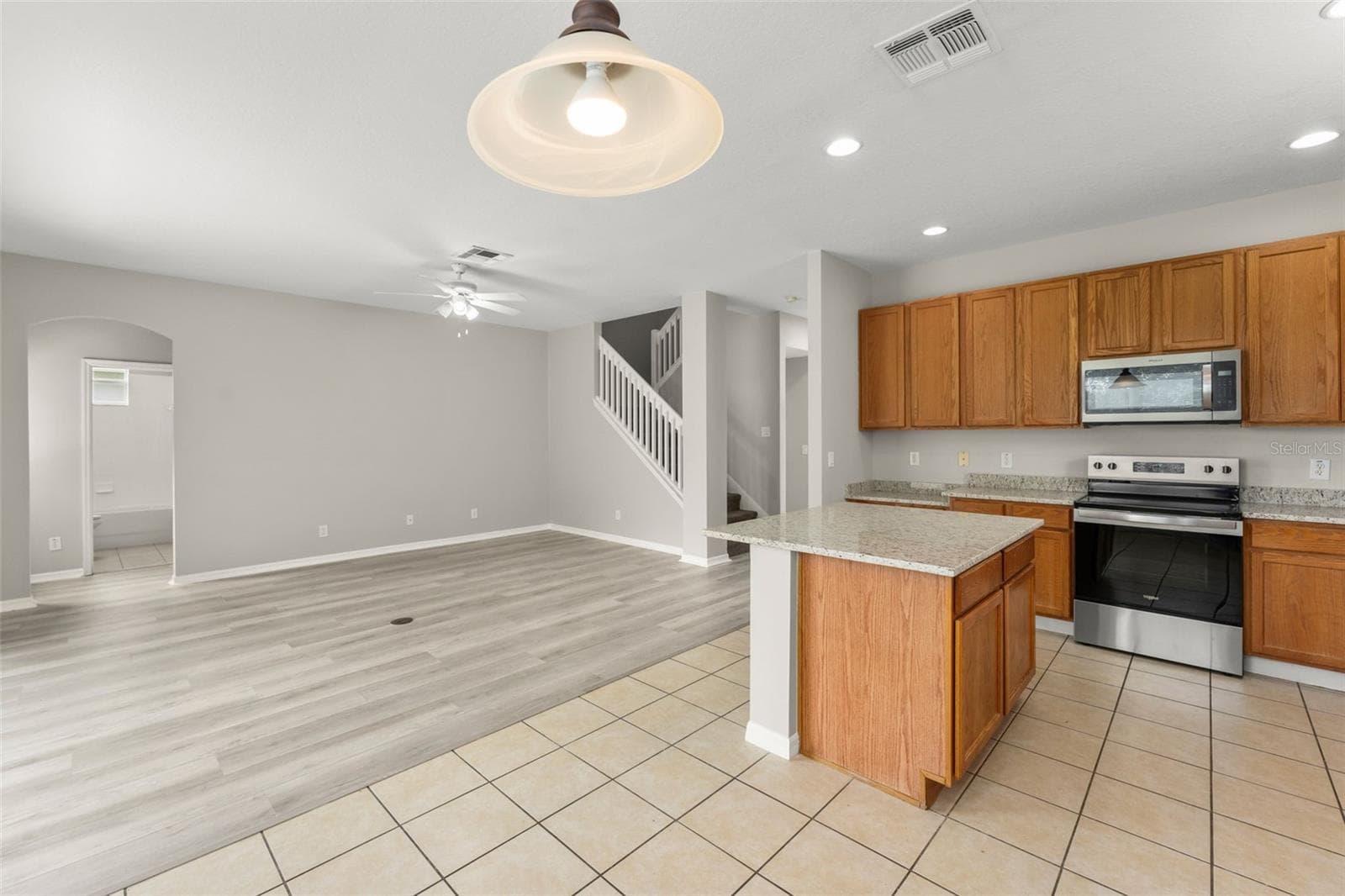 Single Family Residence at 33411 TERRAGONA DR, SORRENTO, photo 18 of 57