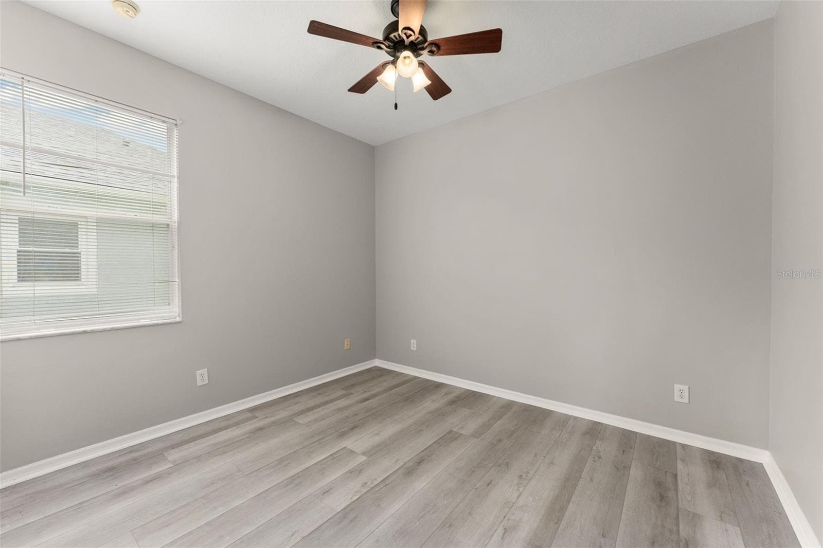 Single Family Residence at 33411 TERRAGONA DR, SORRENTO, photo 23 of 57
