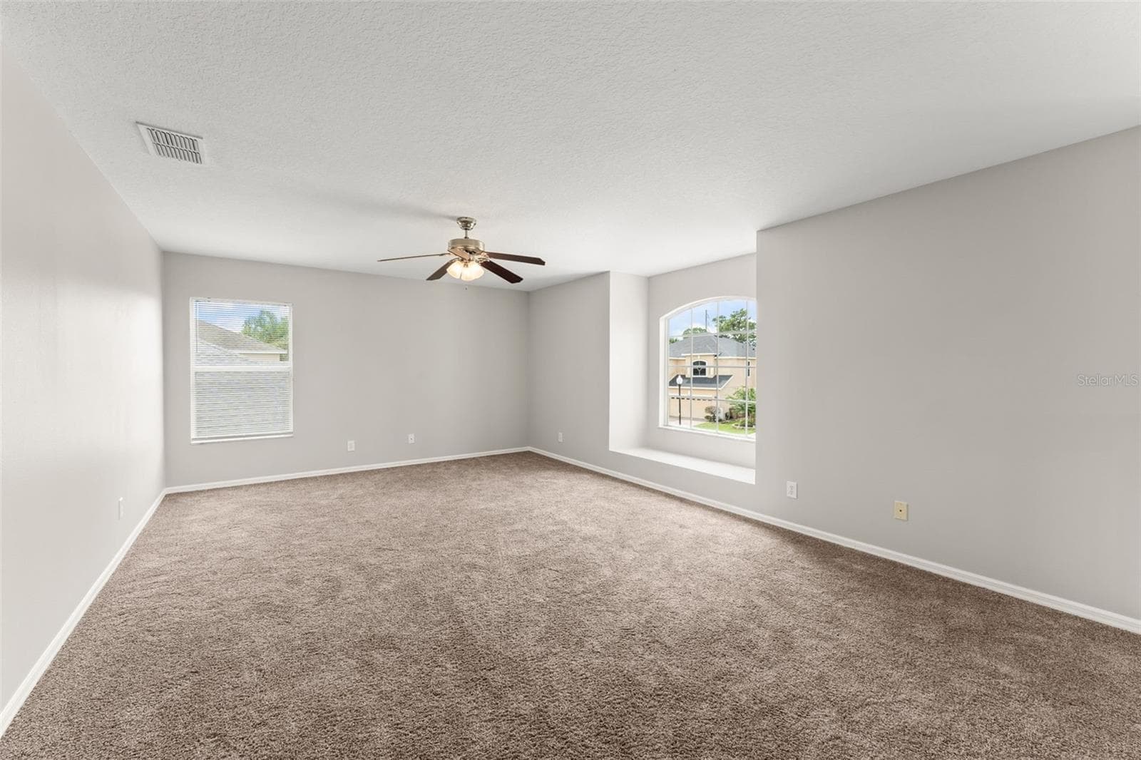 Single Family Residence at 33411 TERRAGONA DR, SORRENTO, photo 27 of 57