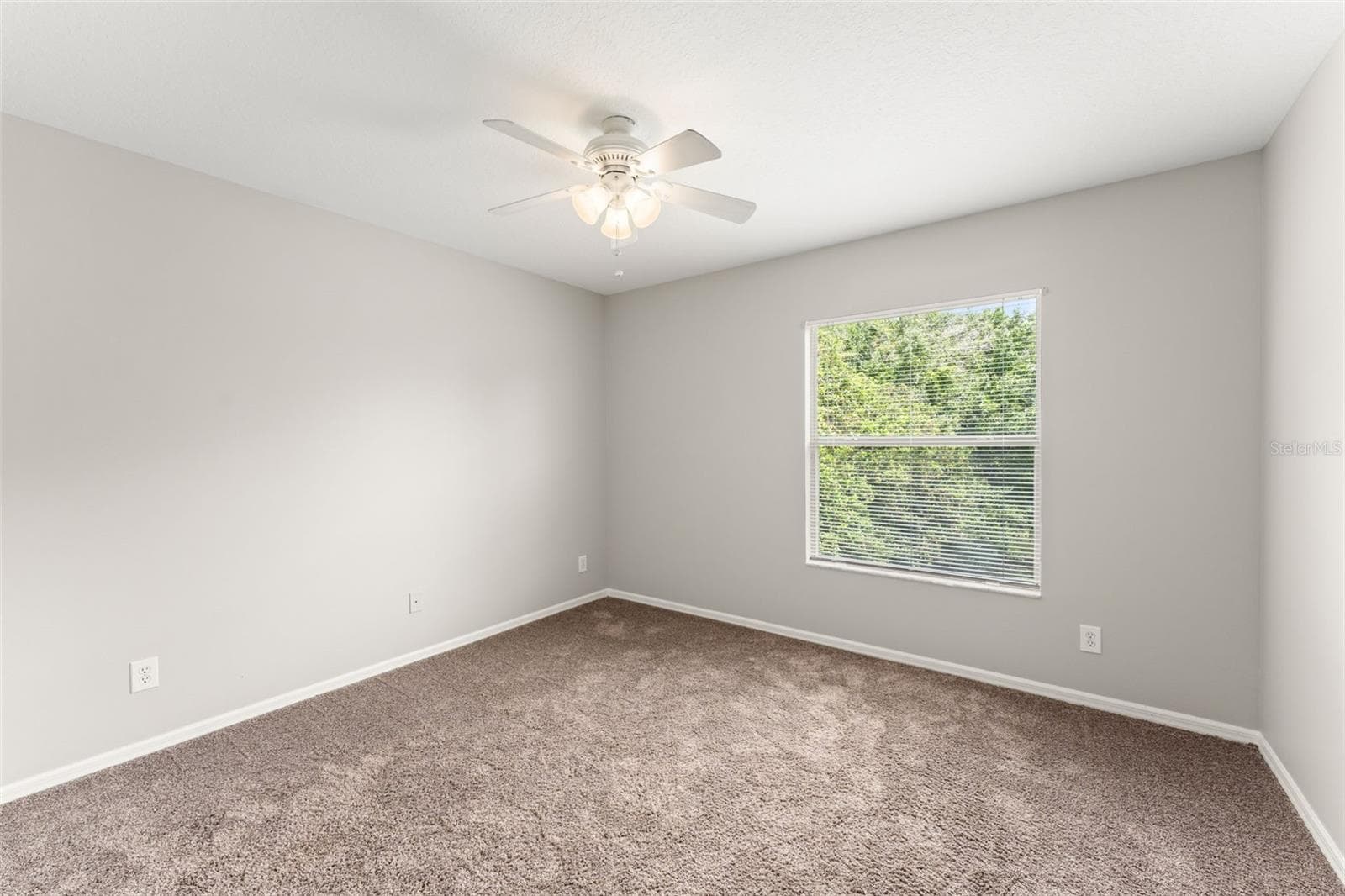 Single Family Residence at 33411 TERRAGONA DR, SORRENTO, photo 34 of 57
