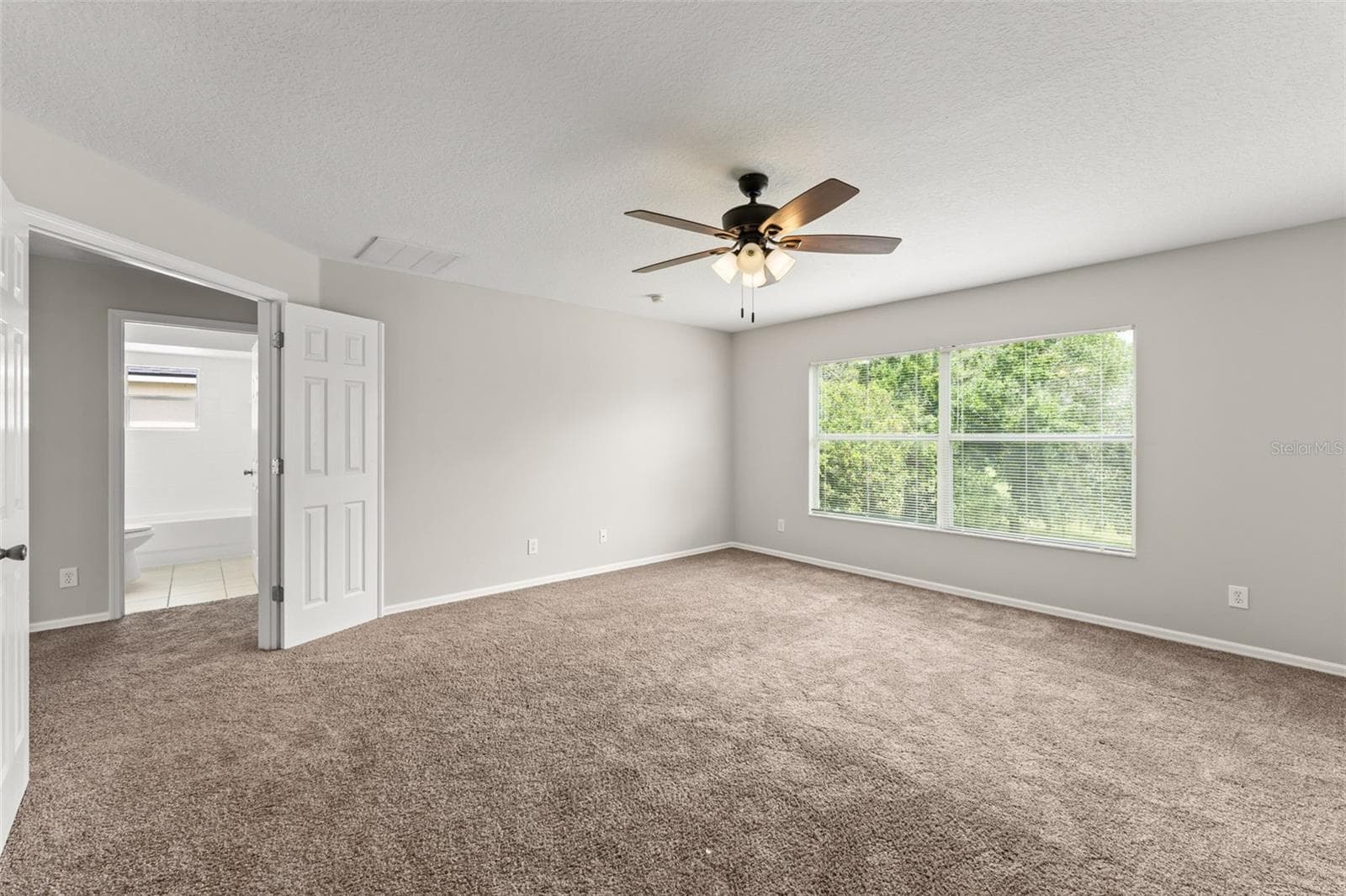 Single Family Residence at 33411 TERRAGONA DR, SORRENTO, photo 38 of 57