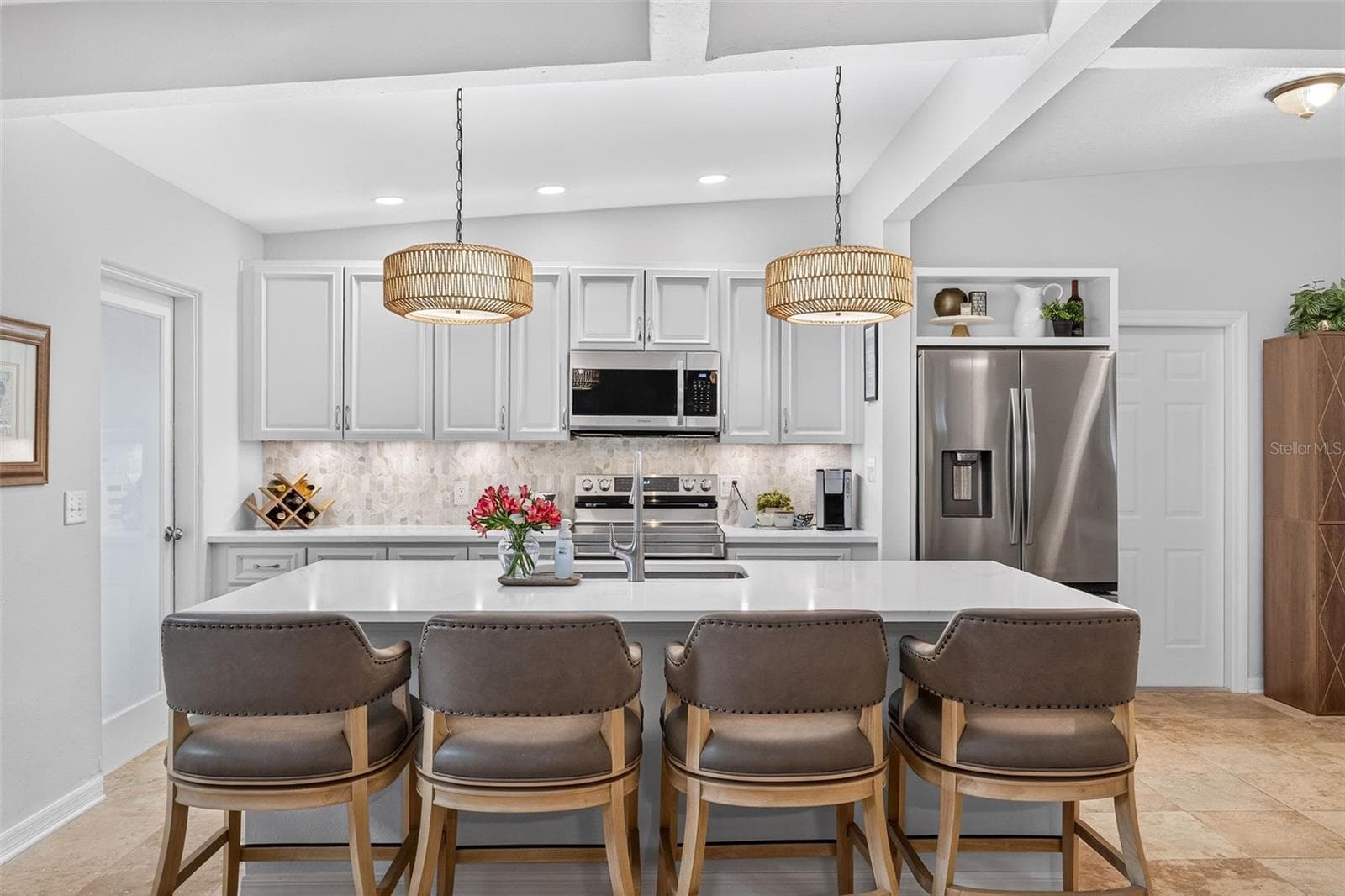 Handy breakfast island - 2260 COLDSTREAM DR, WINTER PARK