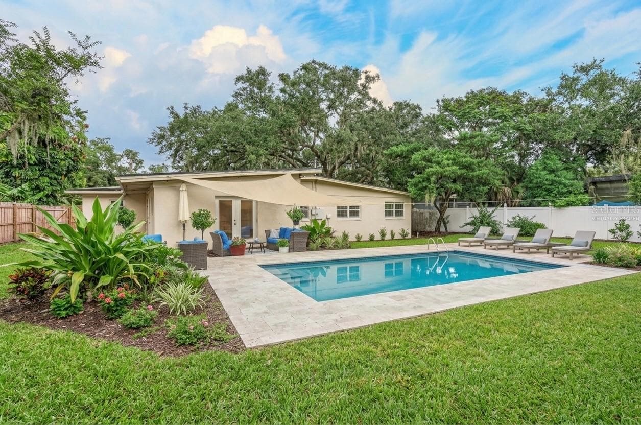 VIRTUALLY STAGED POOL AND LANDSCAPING - 2260 COLDSTREAM DR, WINTER PARK