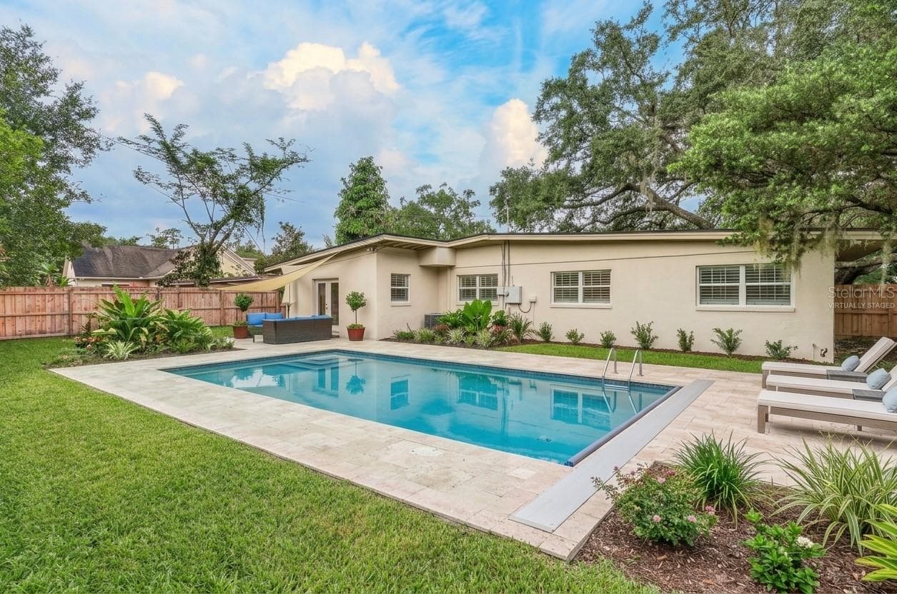 VIRTUALLY STAGED POOL AND LANDSCAPING - 2260 COLDSTREAM DR, WINTER PARK