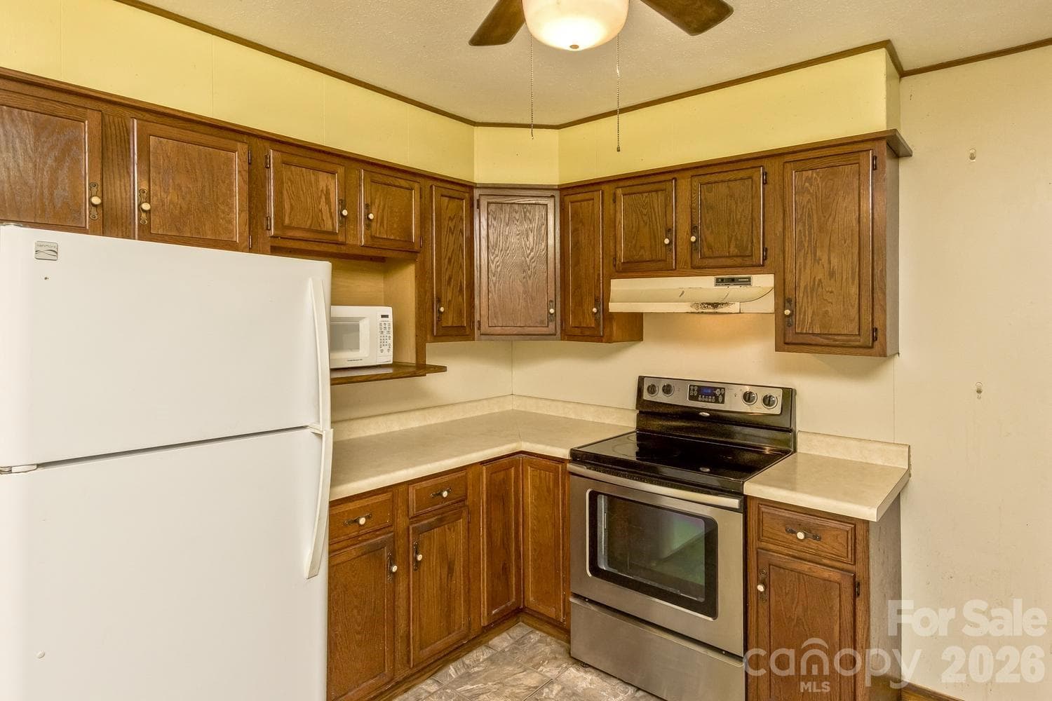 Single Family Residence at 379 Bee Tree Road, Swannanoa, photo 12 of 33