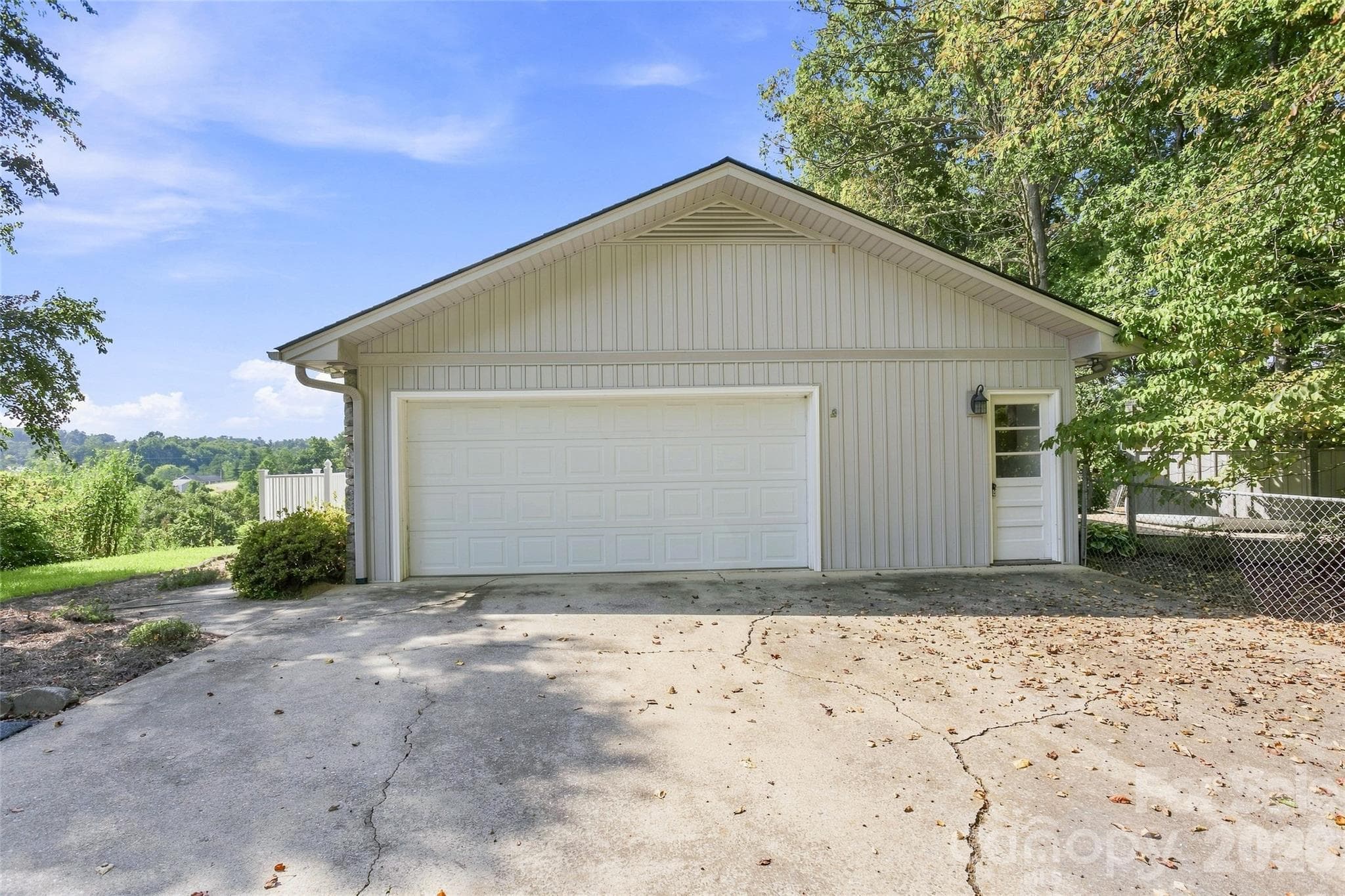 Single Family Residence at 30 Morning Glory Lane, Weaverville, photo 3 of 48