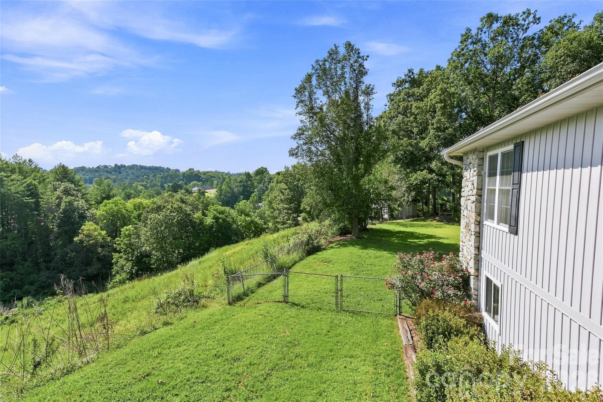 Single Family Residence at 30 Morning Glory Lane, Weaverville, photo 4 of 48