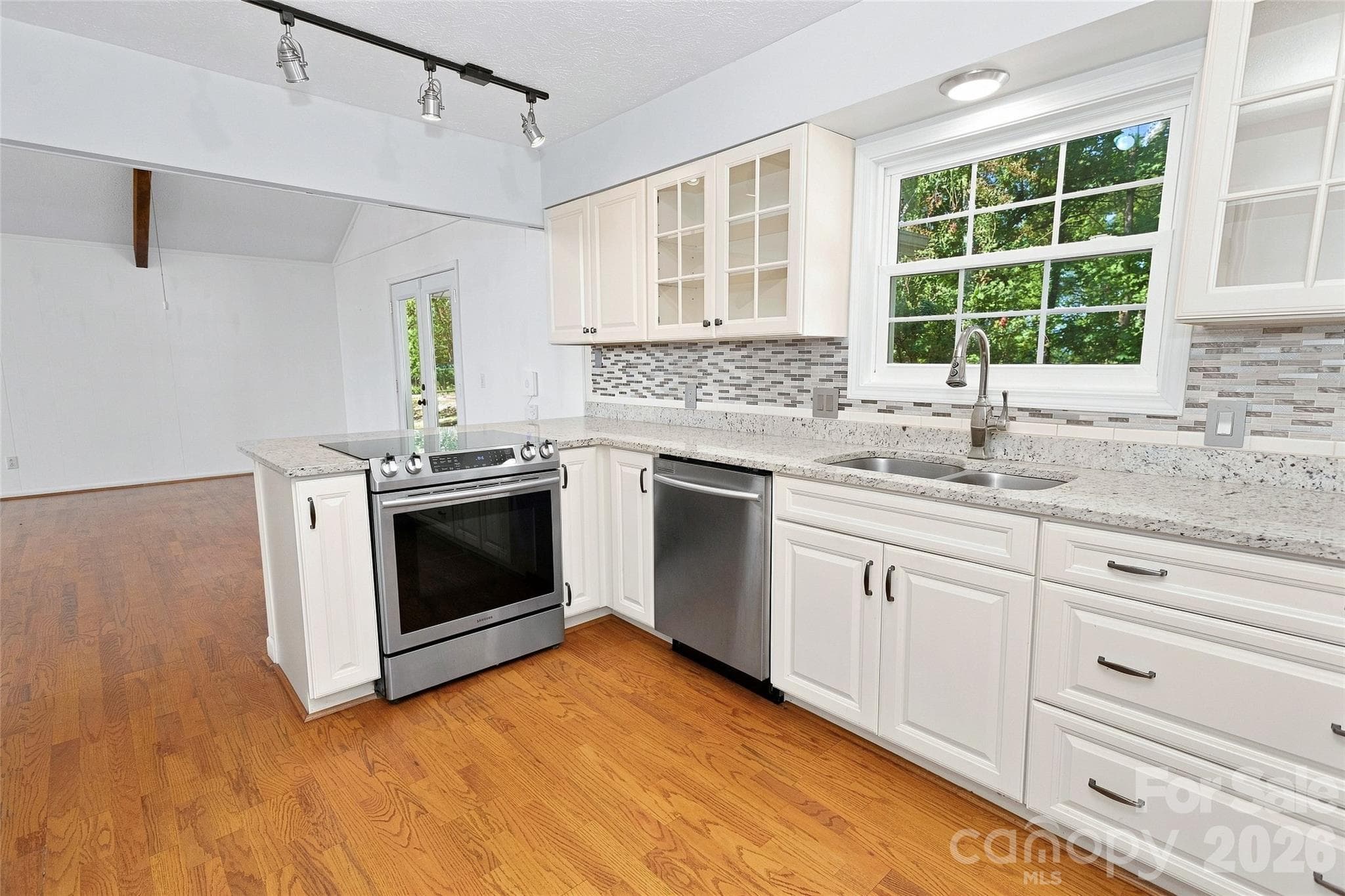 Single Family Residence at 30 Morning Glory Lane, Weaverville, photo 14 of 48