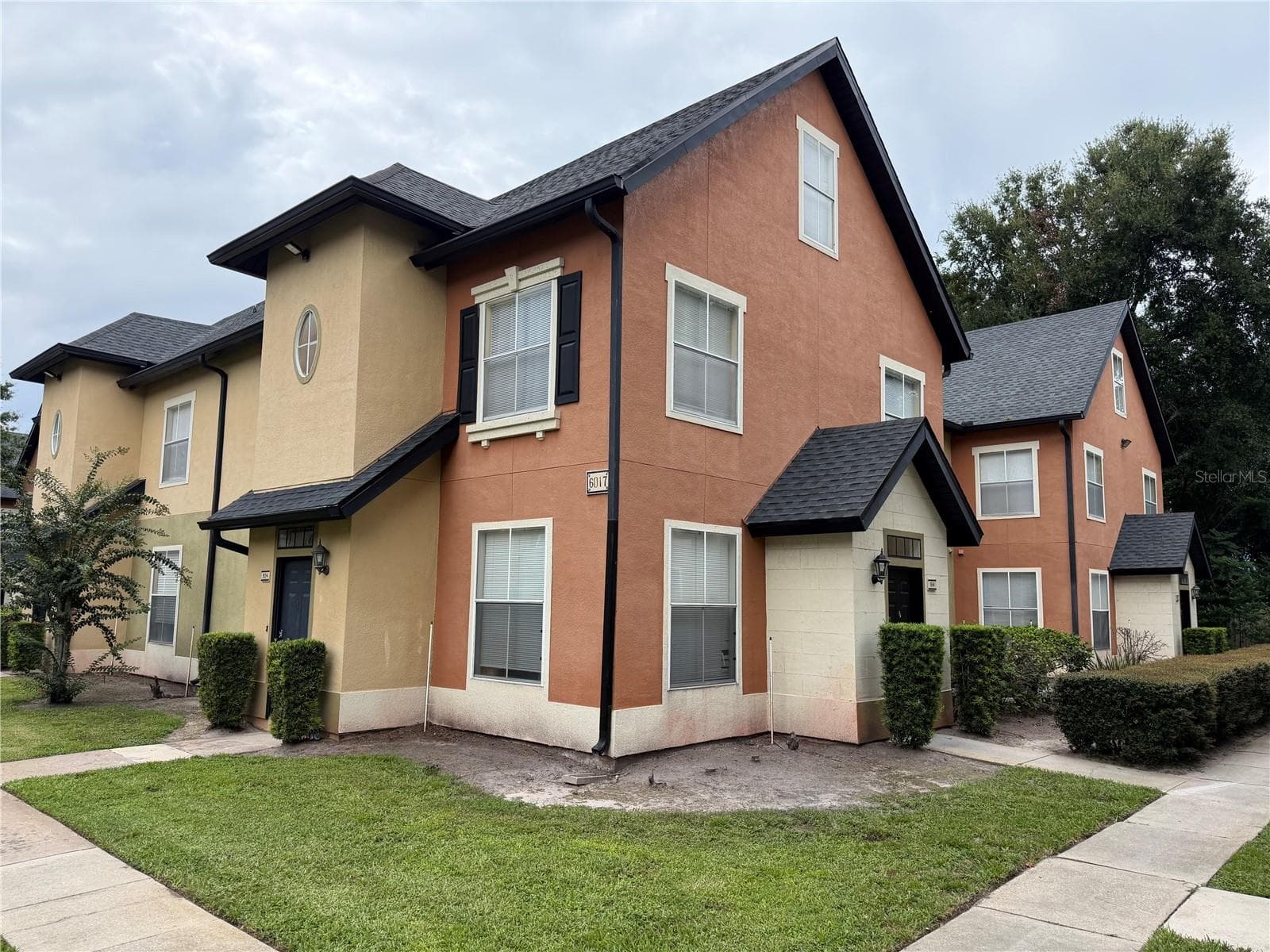 6017 WESTGATE DR #922