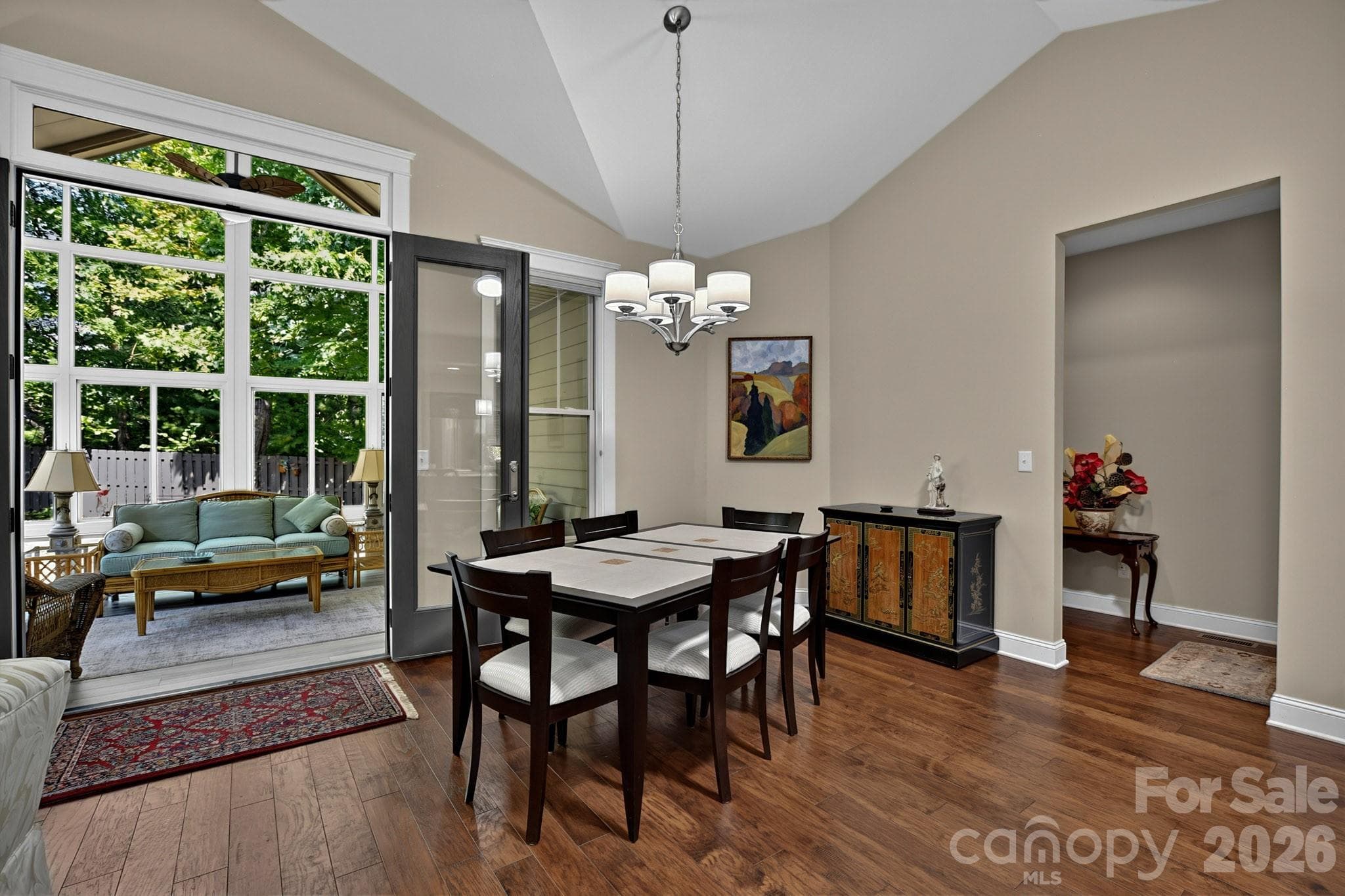 Single Family Residence at 323 Fennel Dun Circle, Biltmore Lake, photo 16 of 44