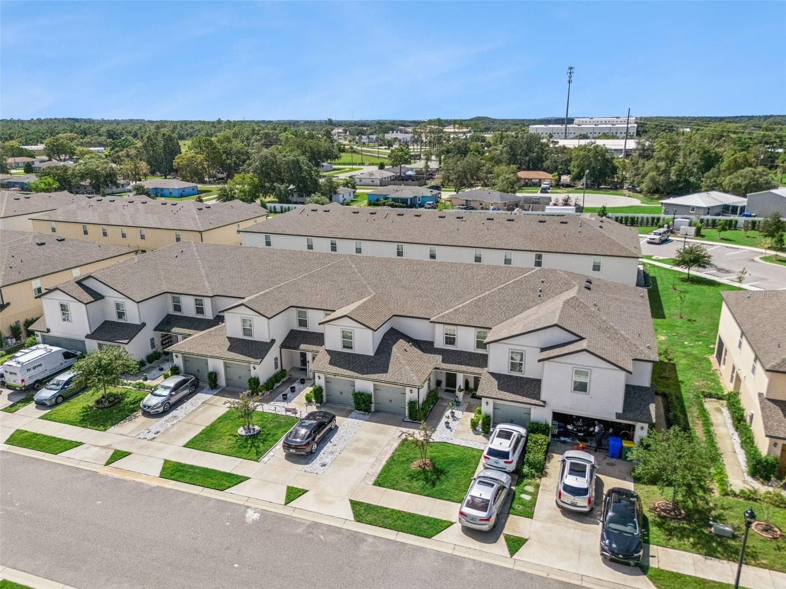 Neighborhood View - 1537 WYNFORD CIR, TAVARES
