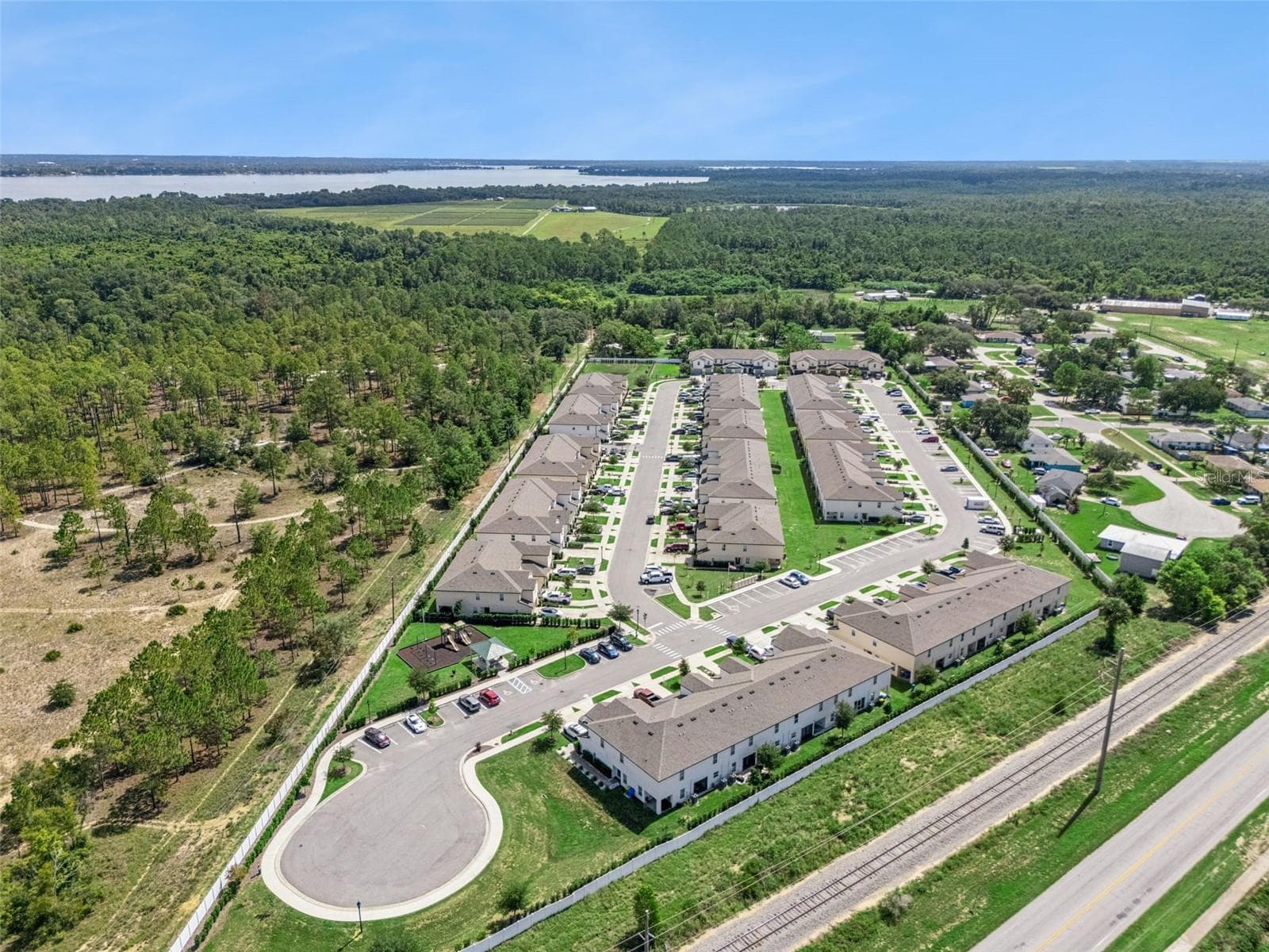 Far Reach Ranch Nearby - 1537 WYNFORD CIR, TAVARES