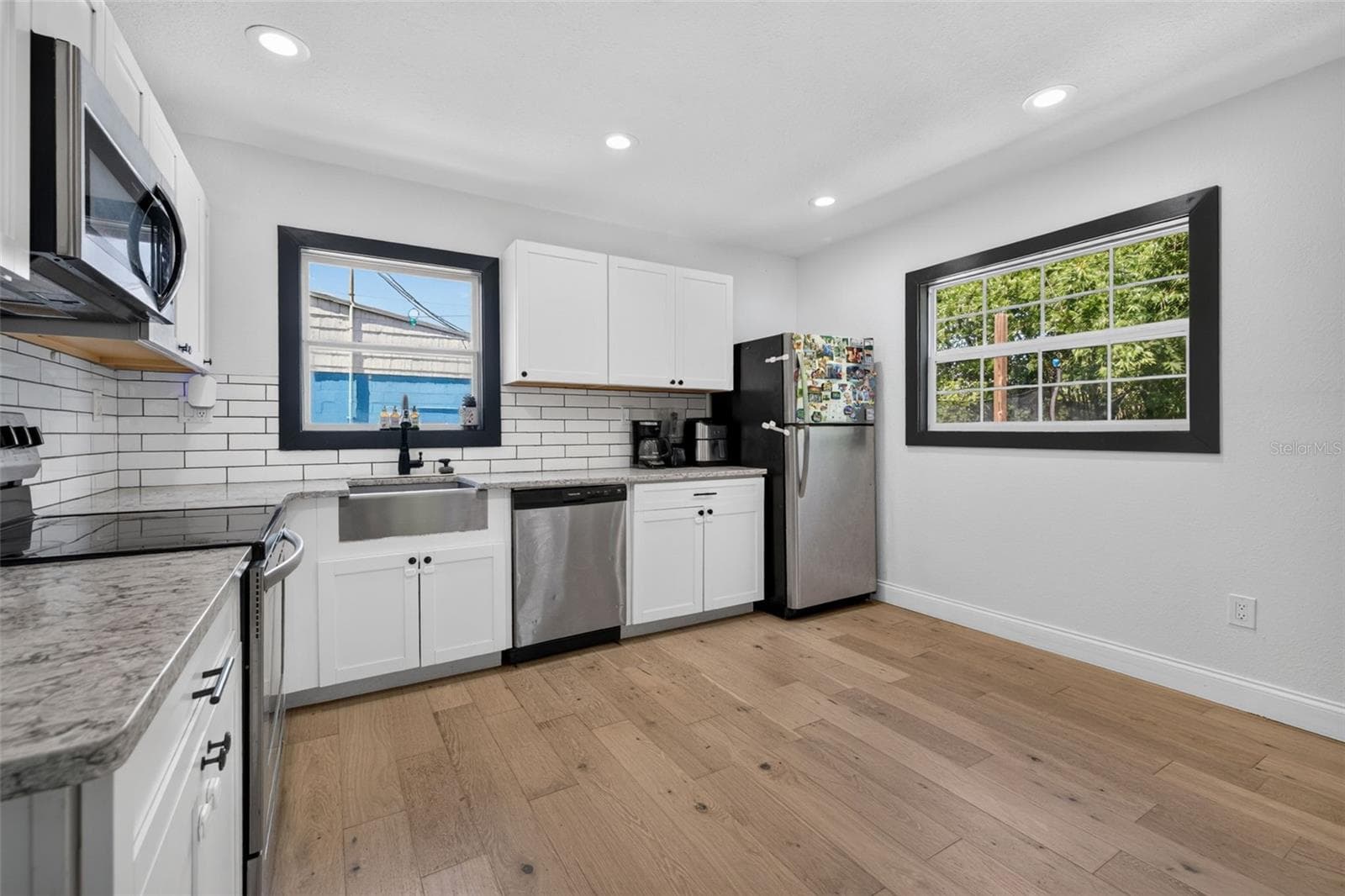 Single Family Residence at 2101 20TH AVE N, ST PETERSBURG, photo 10 of 27