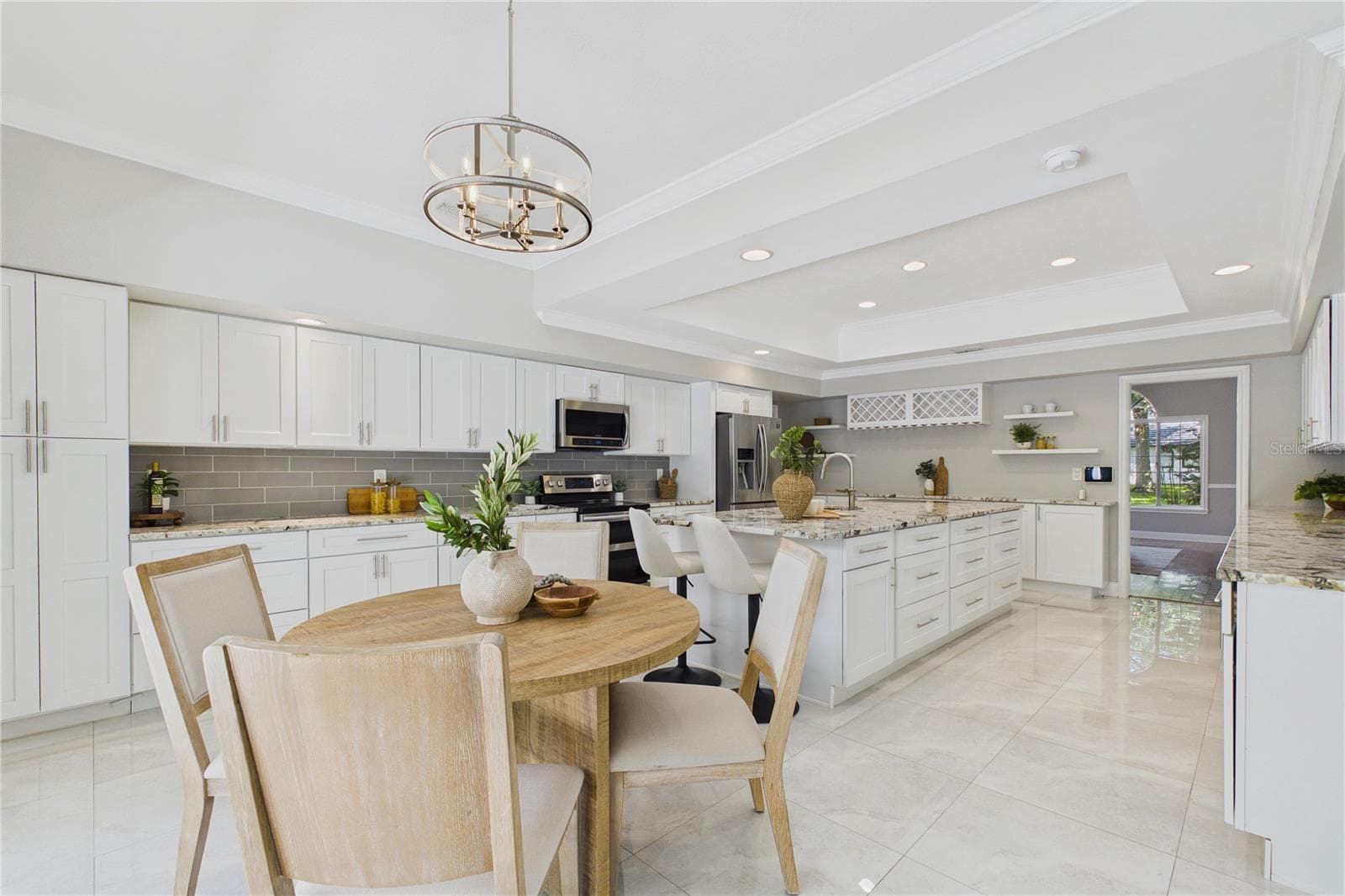 Breakfast nook - 9102 S BAY DR, ORLANDO
