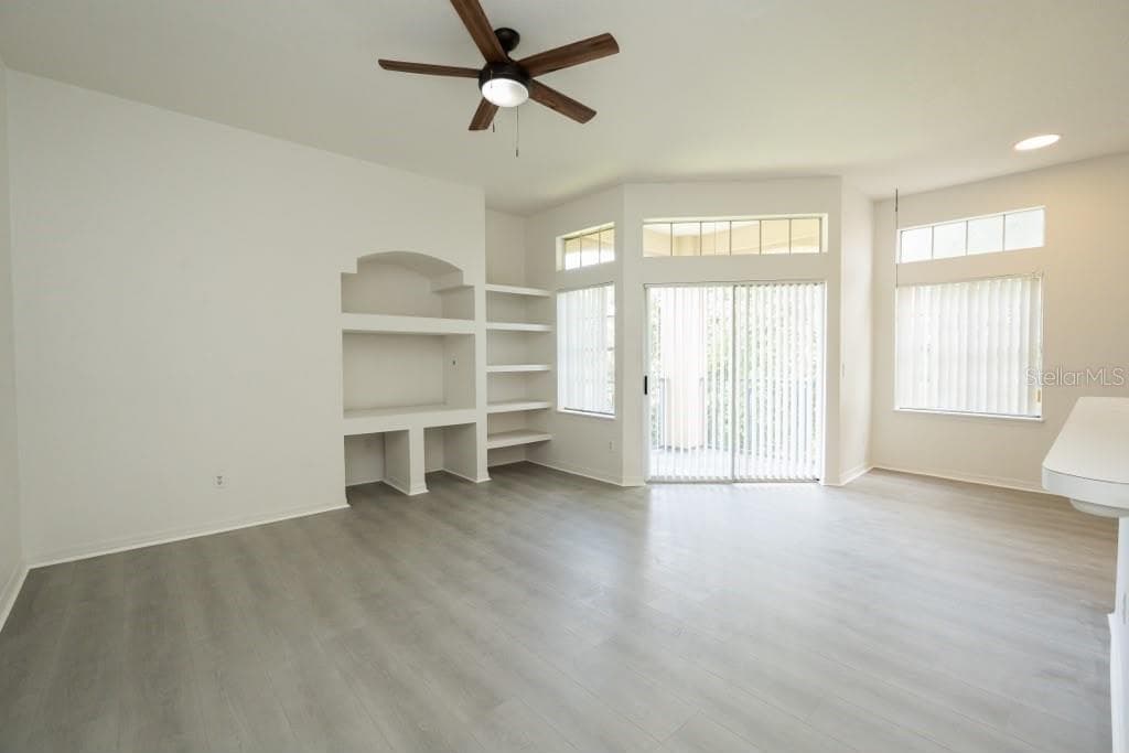 Condominium at 7230 WESTPOINTE BLVD #1233, ORLANDO, photo 6 of 23