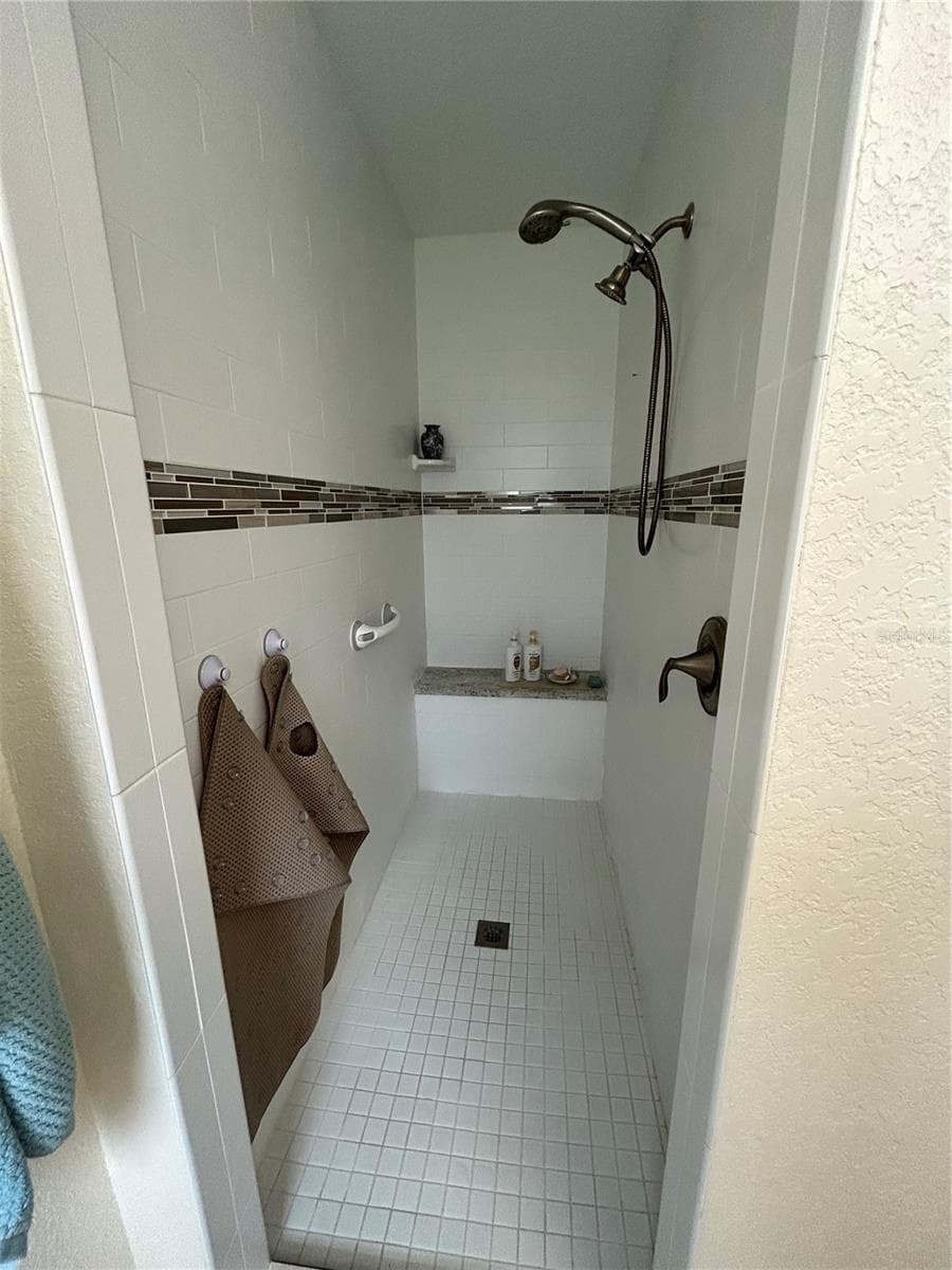 Single Family Residence at 1759 HAINSWORTH AVE, NORTH PORT, photo 6 of 26