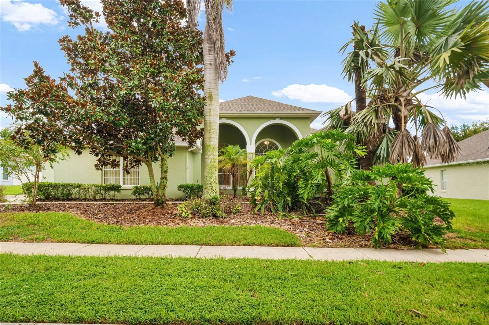 Single Family Residence at 2806 SPINNING SILK CT, KISSIMMEE, photo 2 of 66