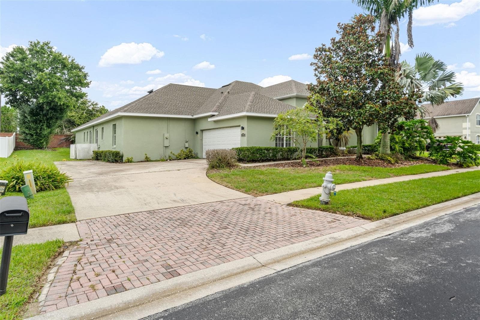 Single Family Residence at 2806 SPINNING SILK CT, KISSIMMEE, photo 6 of 66
