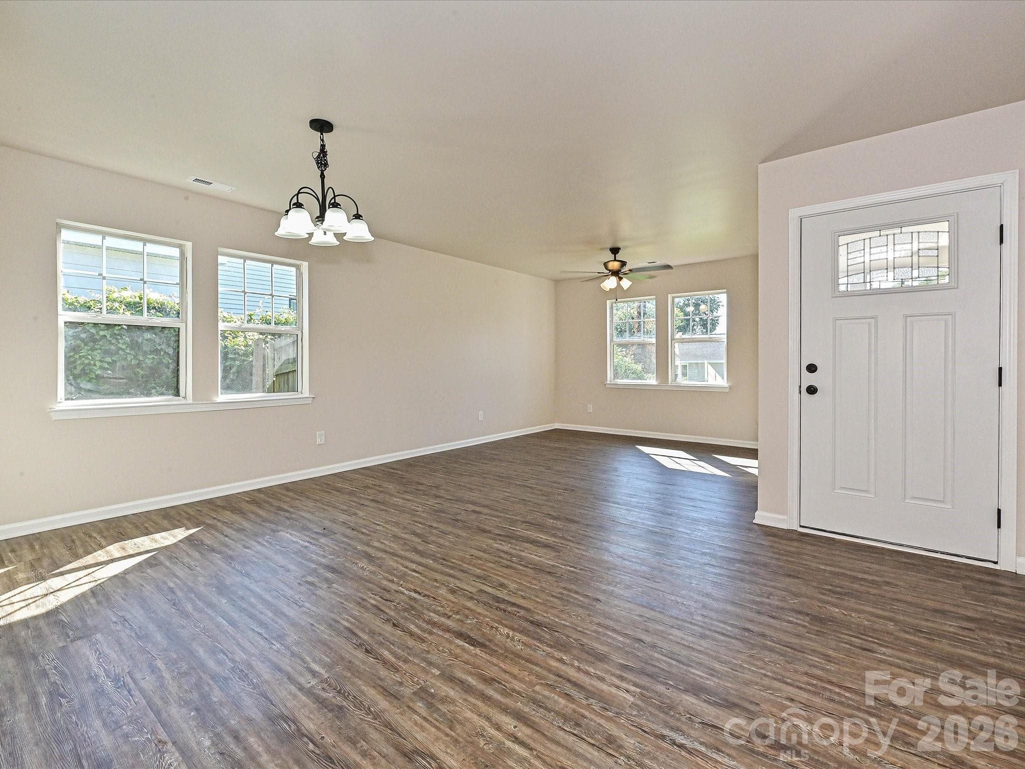 Single Family Residence at 402 Jones Street, Charlotte, photo 5 of 30
