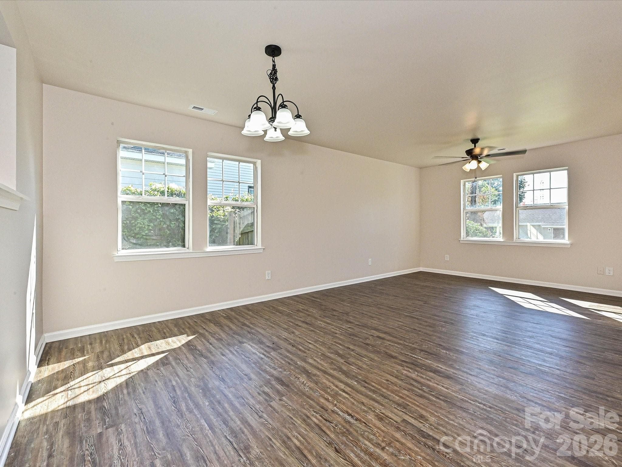 Single Family Residence at 402 Jones Street, Charlotte, photo 6 of 30